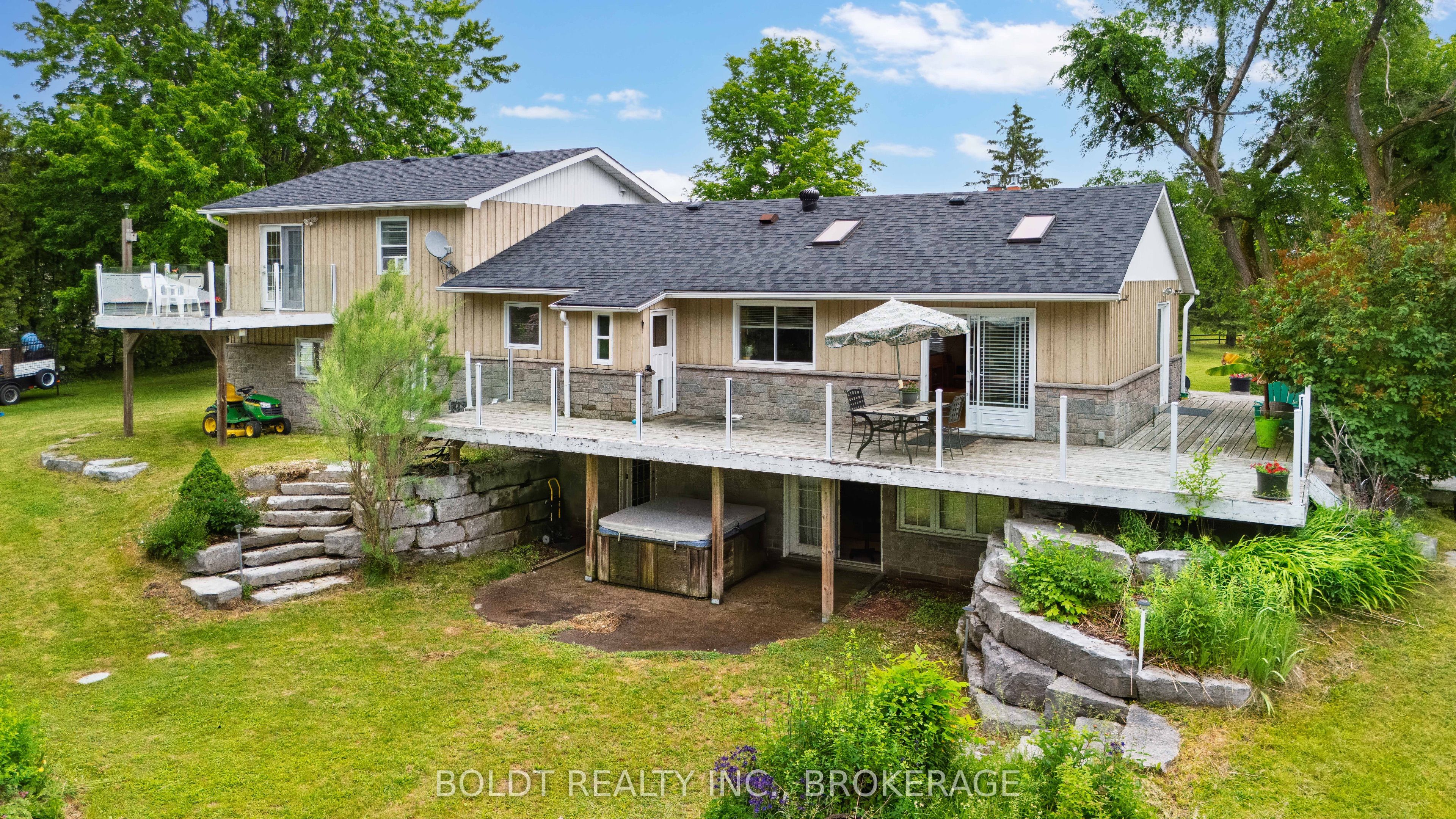 5832 5th Side Road, Innisfil, ON L0L 1L0 photo 5