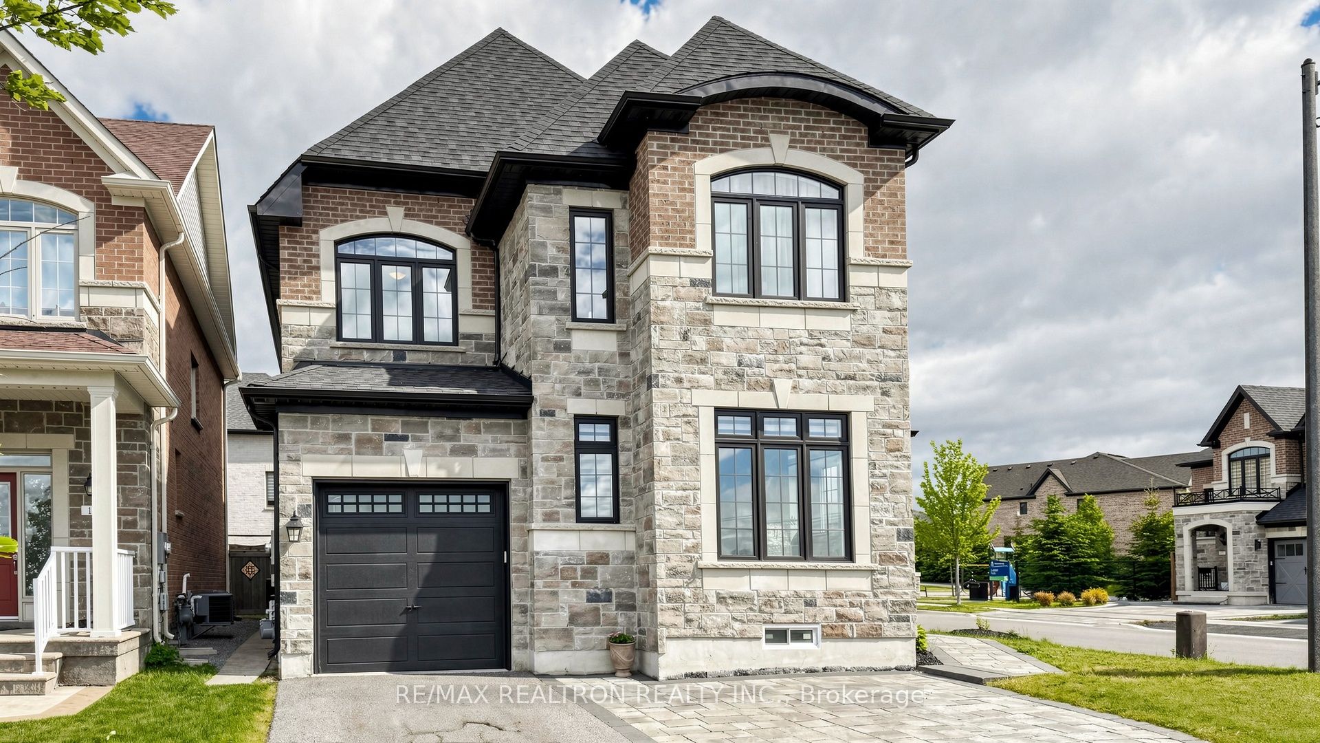 18 Ladder Crescent, East Gwillimbury, ON L9N 0N8 photo 4