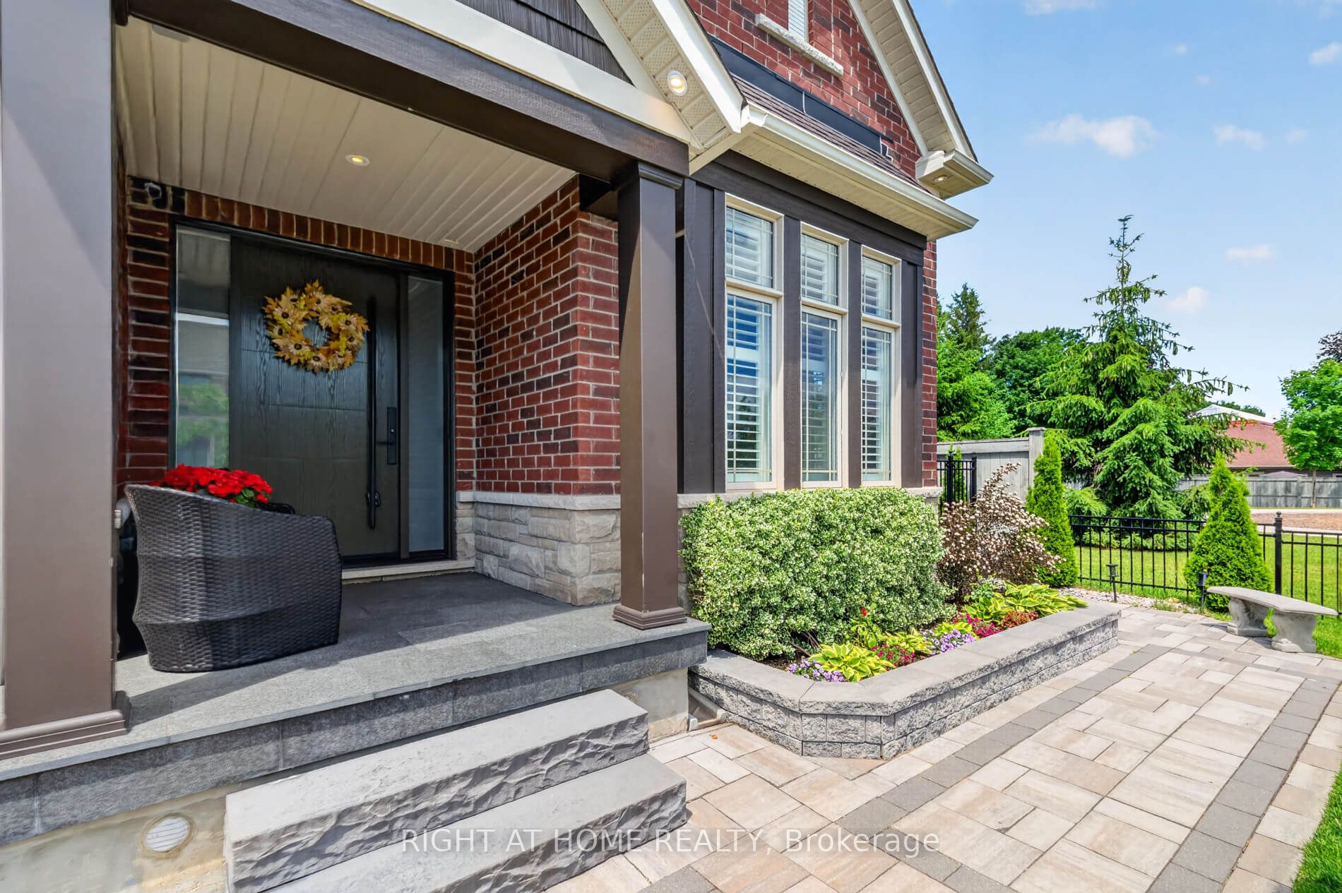 80 Sharpe Crescent, New Tecumseth, ON L0G 1W0 photo 2
