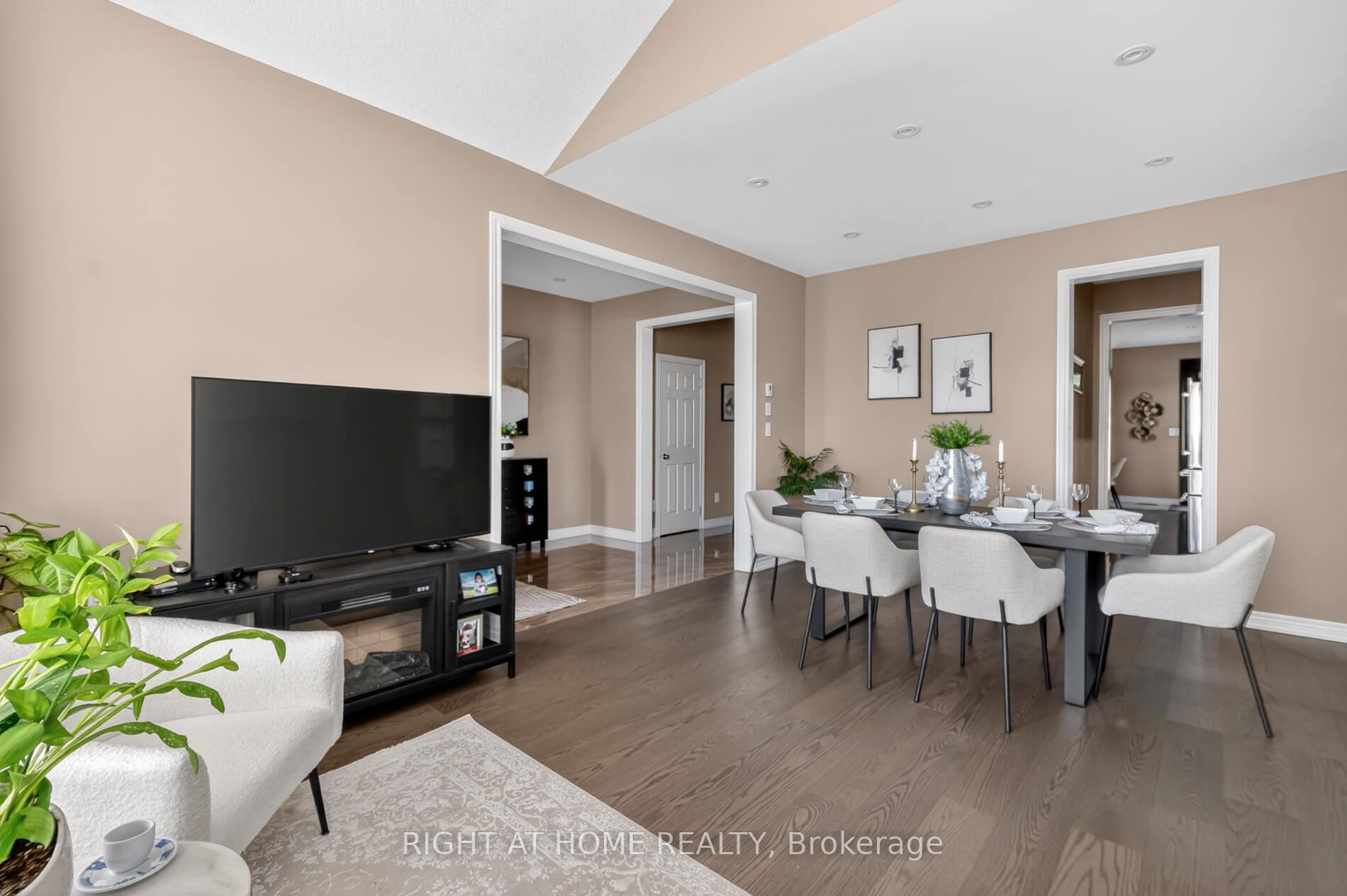 80 Sharpe Crescent, New Tecumseth, ON L0G 1W0 photo 5