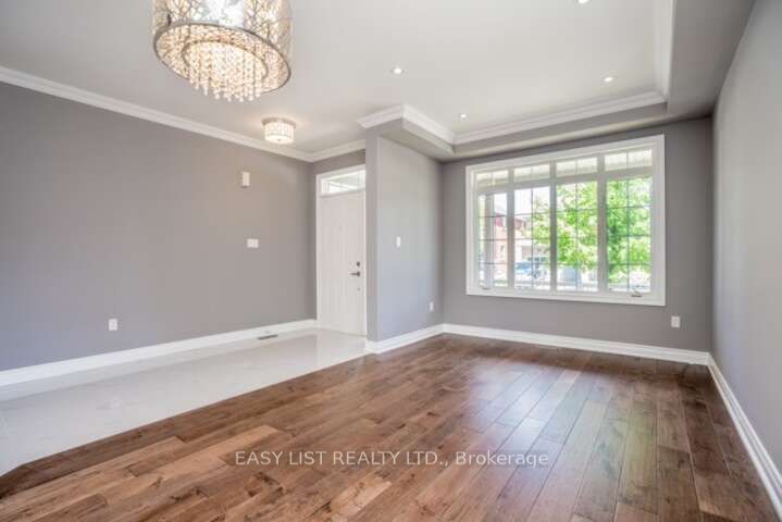 350 Coachwhip Trail, Newmarket, ON L3X 2R6 photo 4