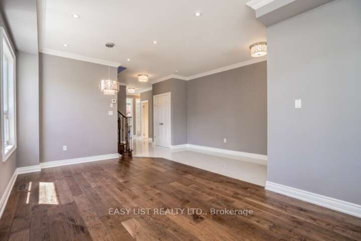 350 Coachwhip Trail, Newmarket, ON L3X 2R6 photo 5