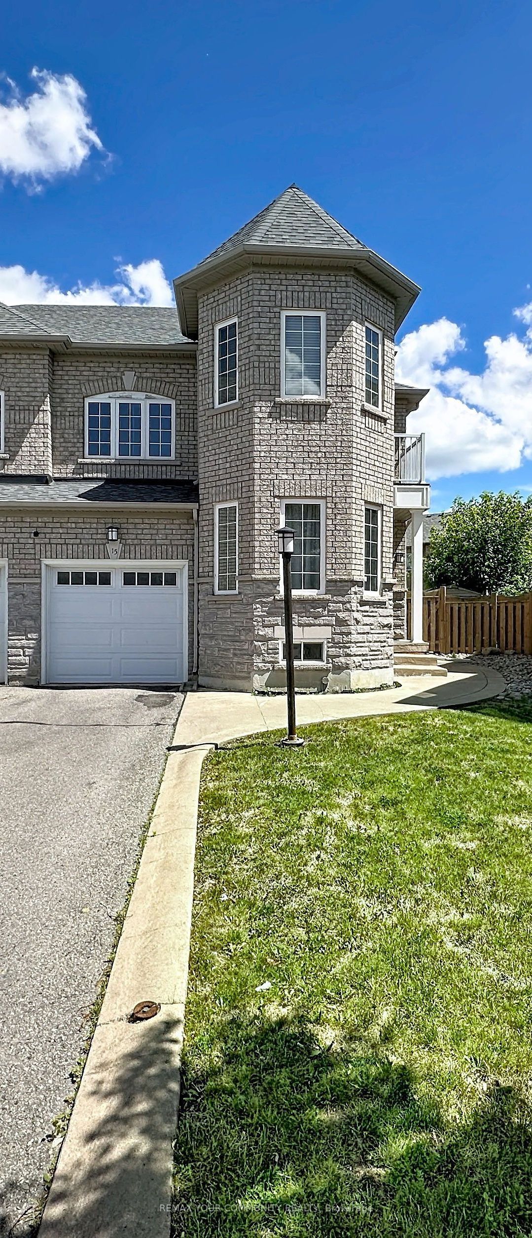 15 Bellefontaine Court, Vaughan, ON L6A 4A7