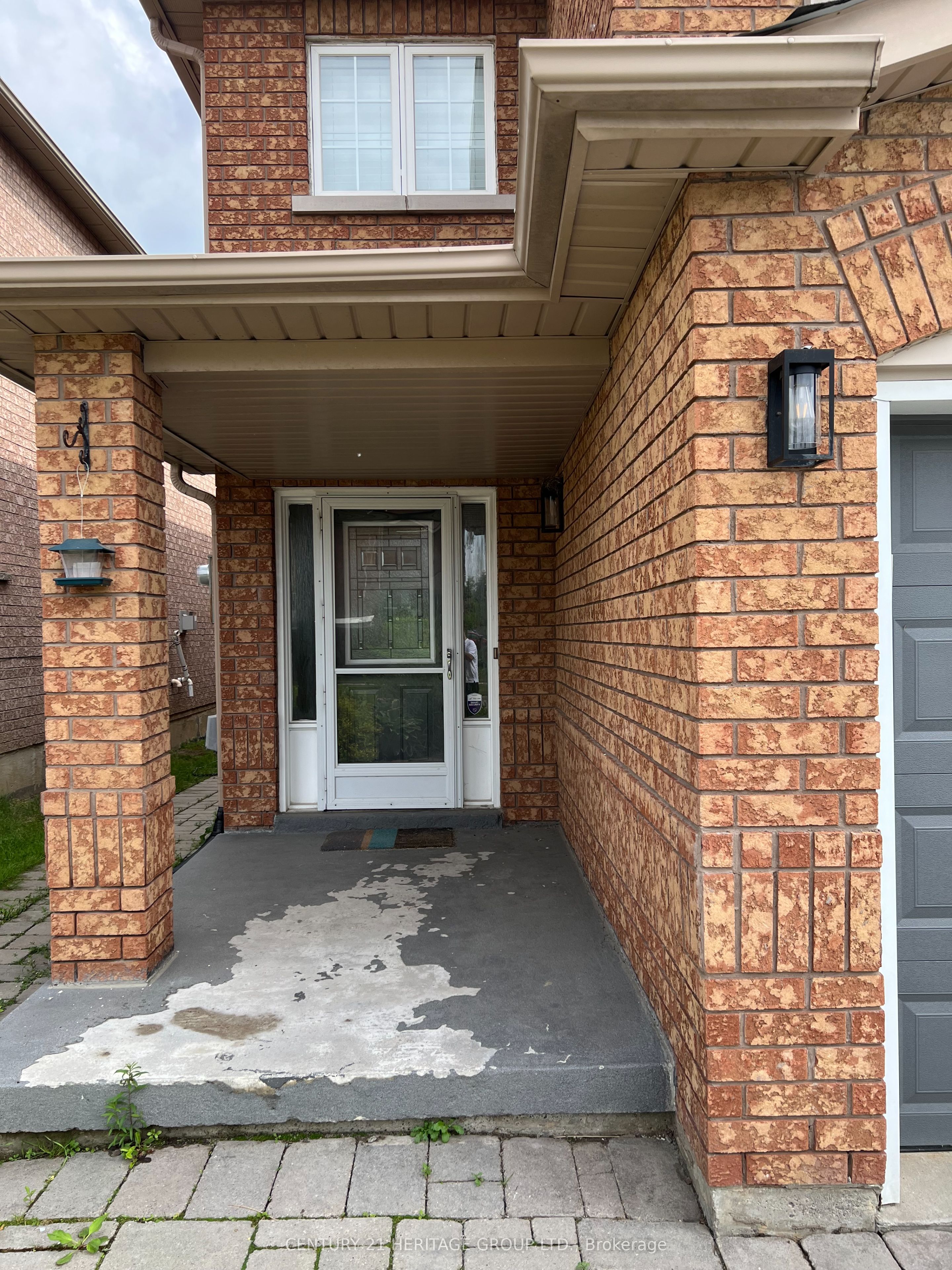 35 Brightsview Drive, Richmond Hill, ON L4E 3Z1 photo 2