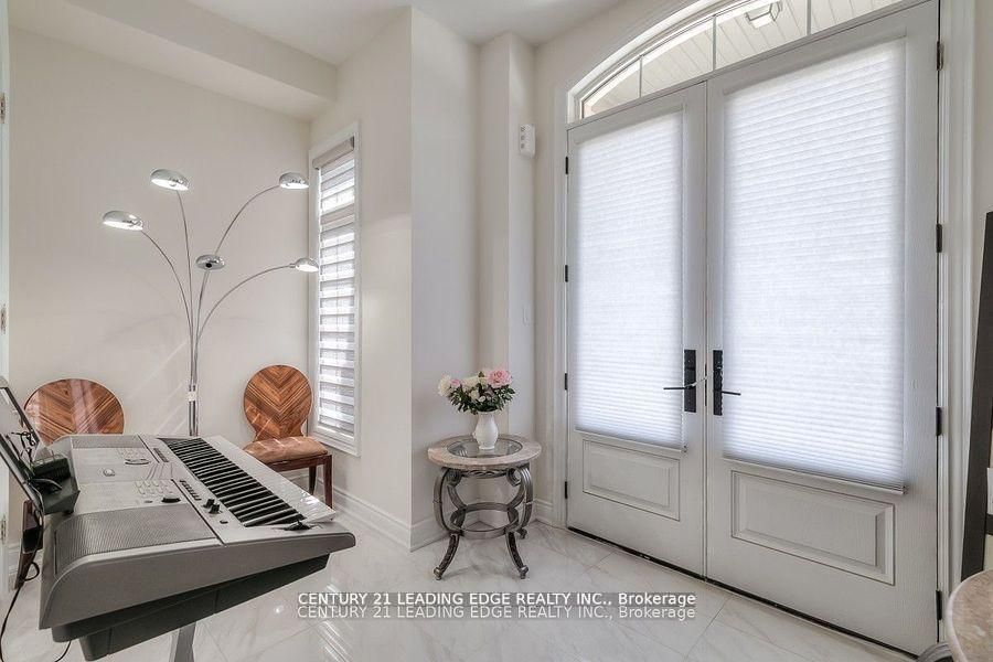 77 Terravista Crescent, Vaughan, ON L4H 5K3 photo 2
