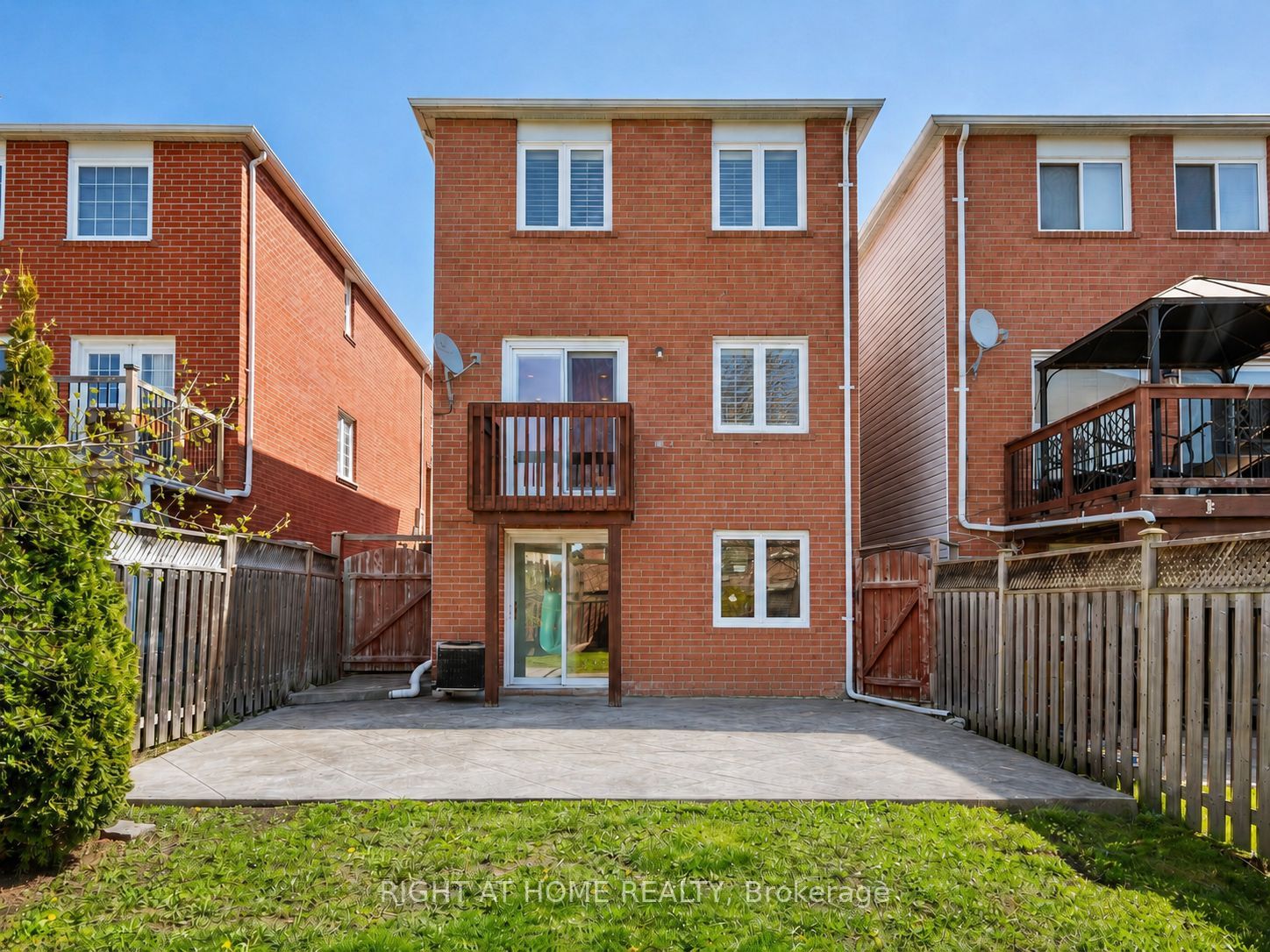 95 Giancola Crescent, Vaughan, ON L6A 2T5 photo 2