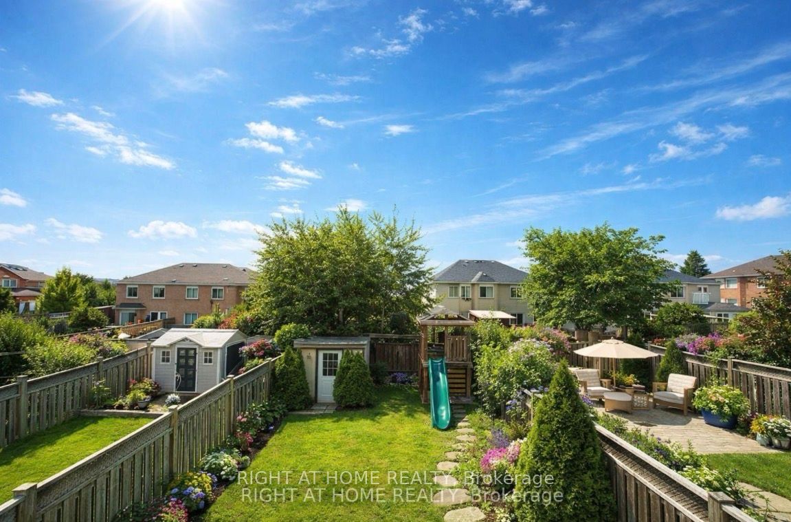 95 Giancola Crescent, Vaughan, ON L6A 2T5 photo 3