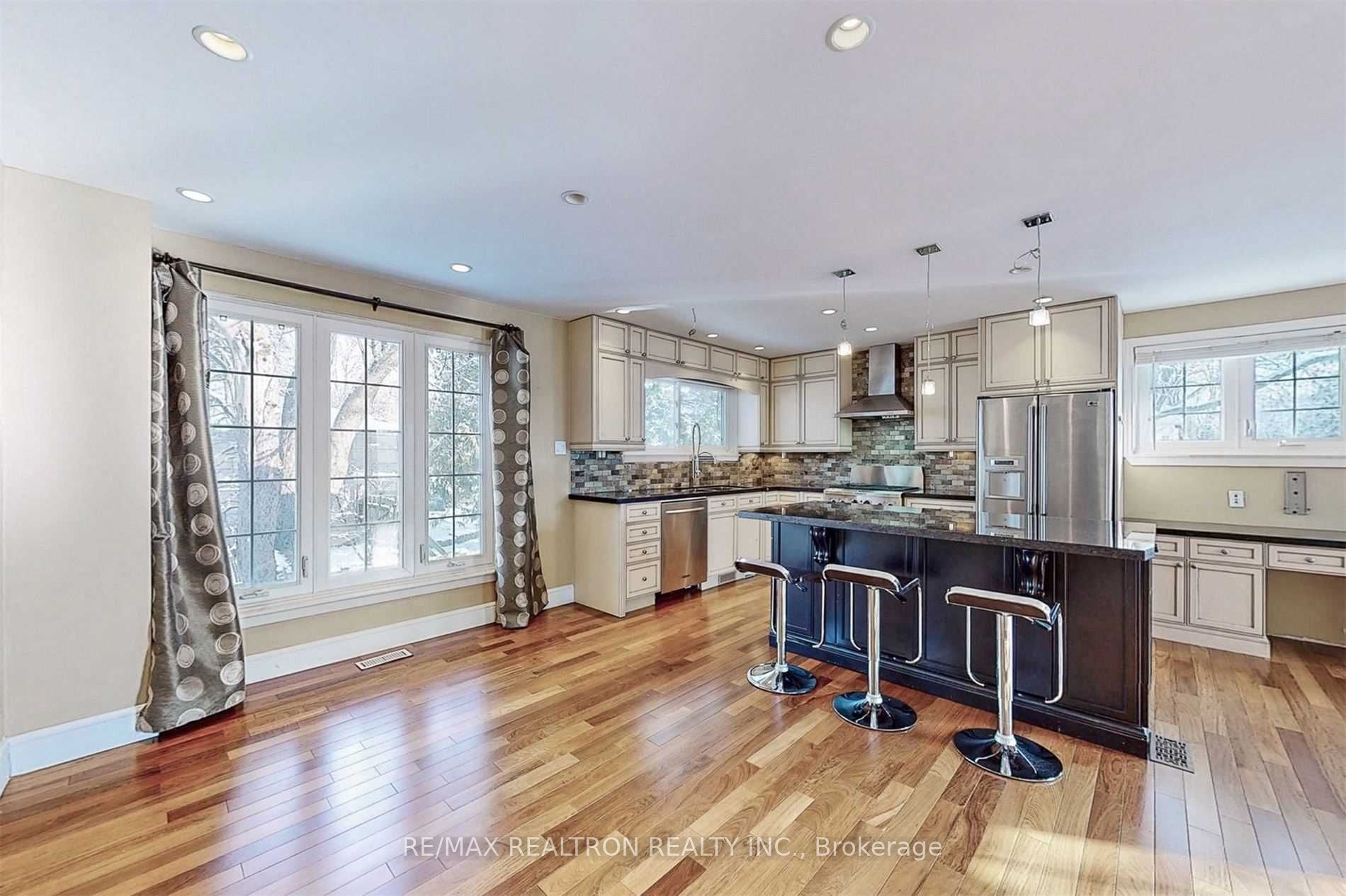 2 Callahan Road, Markham, ON L3R 2K1 photo 3
