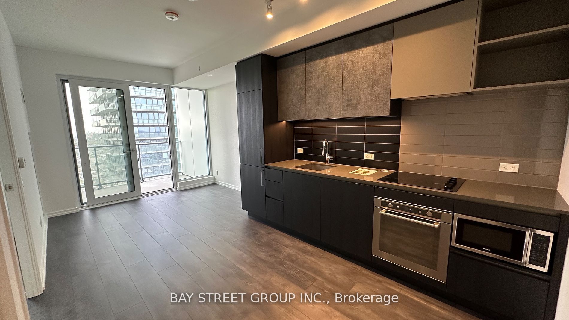 1000 Portage Parkway 3109, Vaughan, ON L4K 0L1 photo 2