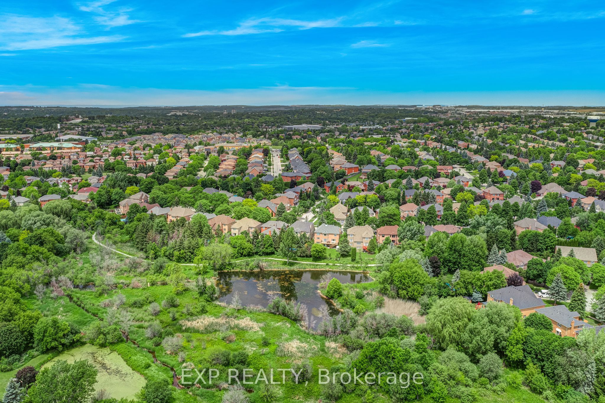 166 Baber Crescent, Aurora, ON L4G 0Y6