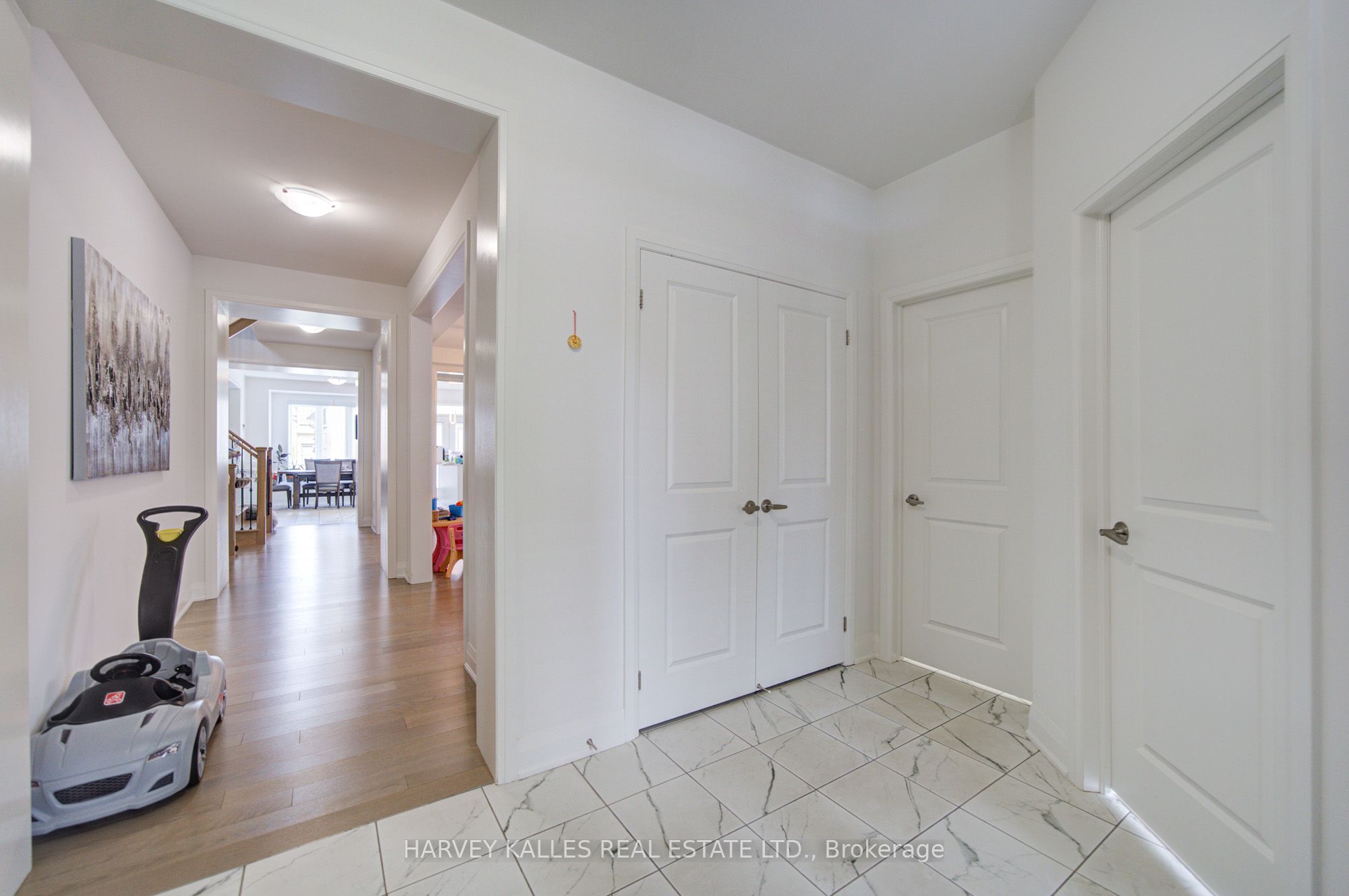 33 Concert Hill Way, East Gwillimbury, ON L9N 0W9 photo 4