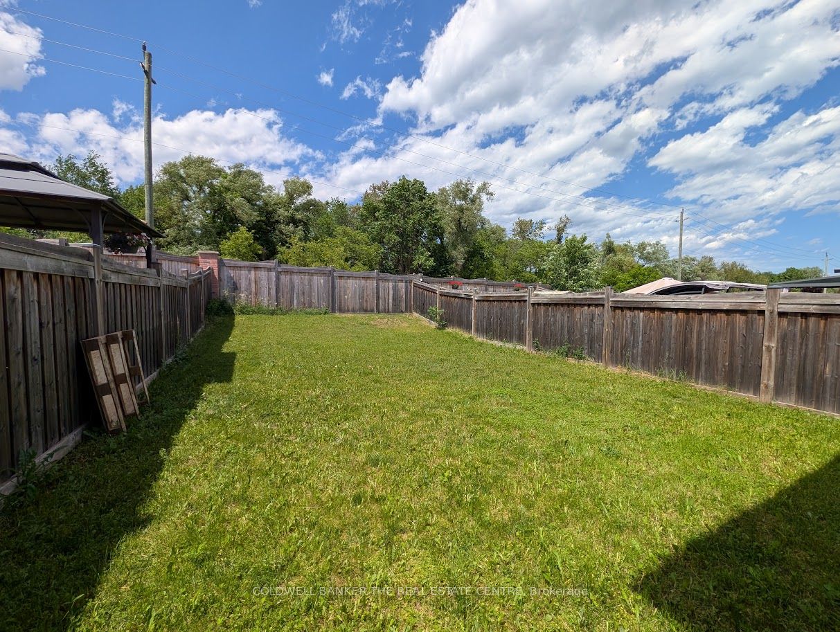 1848 Lamstone St Street, Innisfil, ON L9S 5A1 photo 4