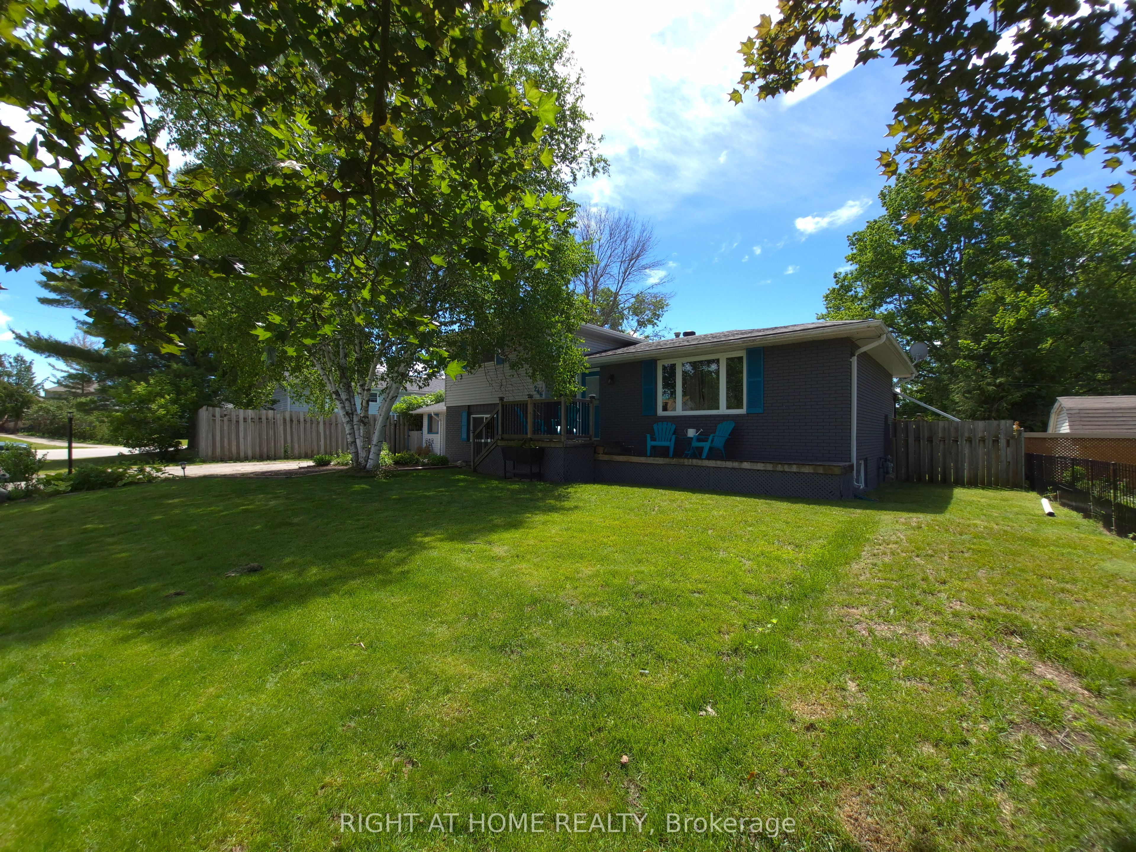 246 Calford Street, Essa, ON L0M 1B0 photo 3