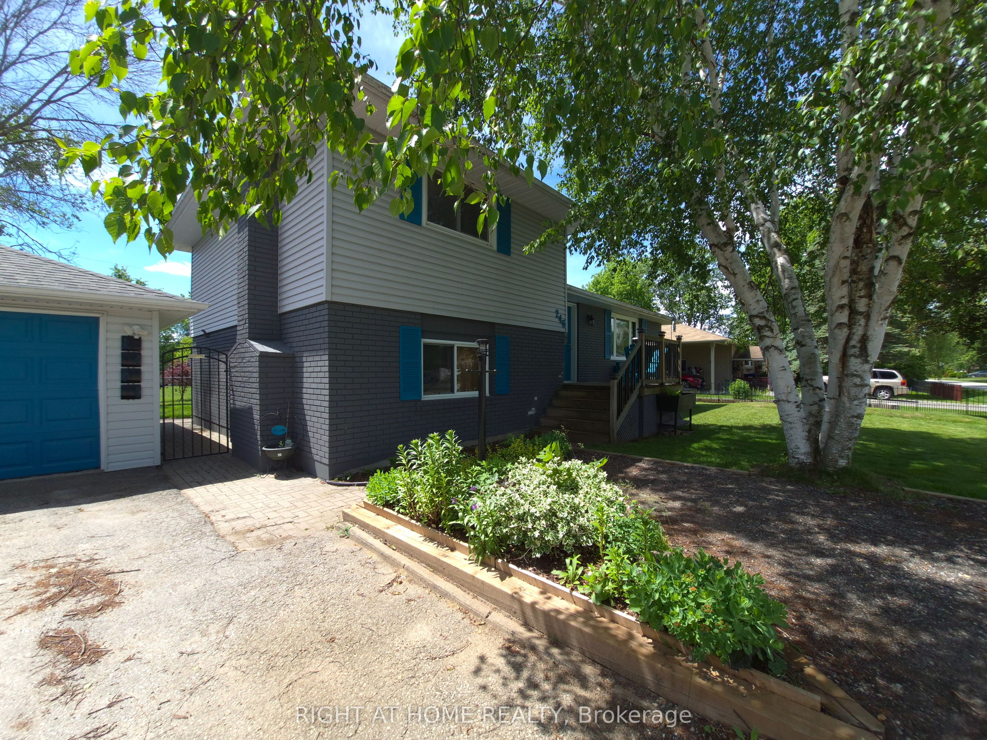 246 Calford Street, Essa, ON L0M 1B0 photo 4