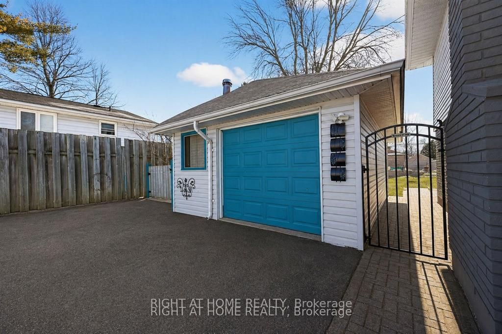246 Calford Street, Essa, ON L0M 1B0 photo 5