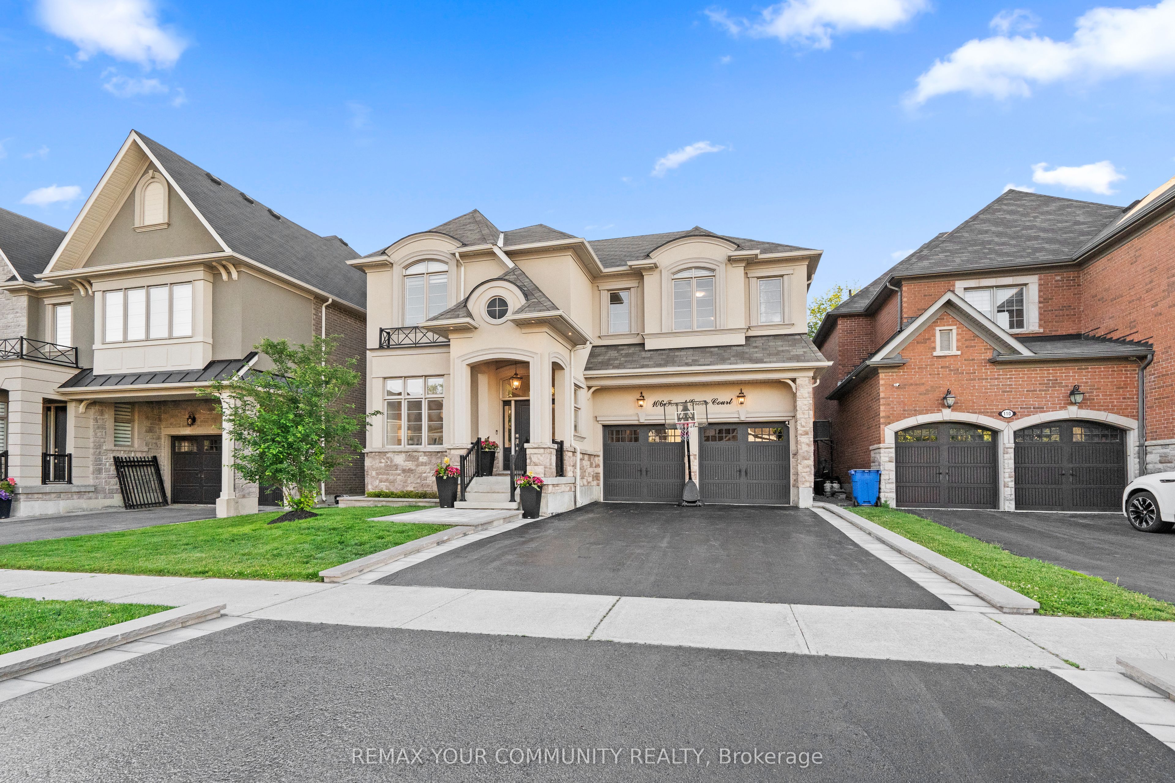 106 Forest Grove Court, Aurora, ON L4G 3G4 photo 3