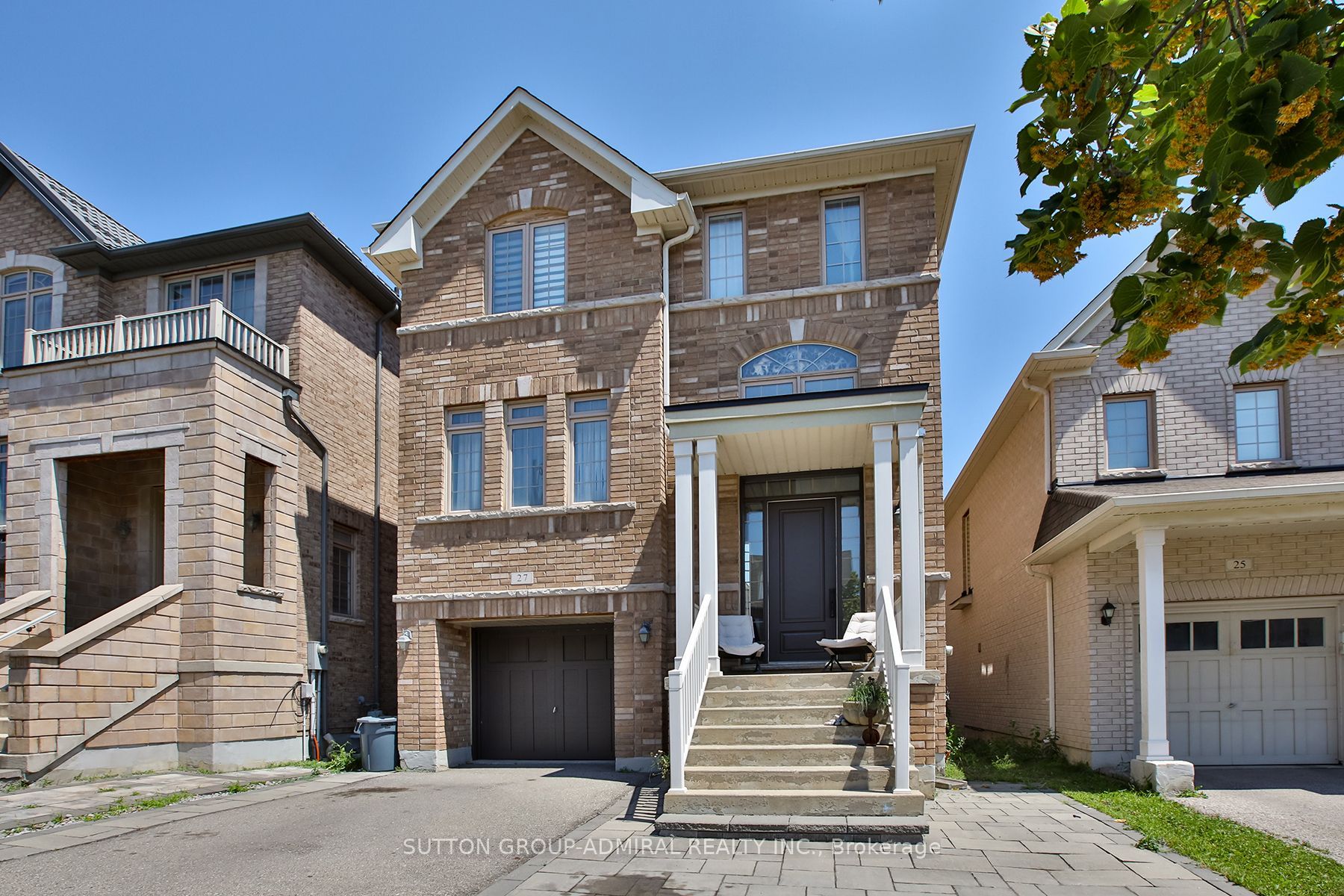 27 Givon Street, Vaughan, ON L6A 0W2 photo 2