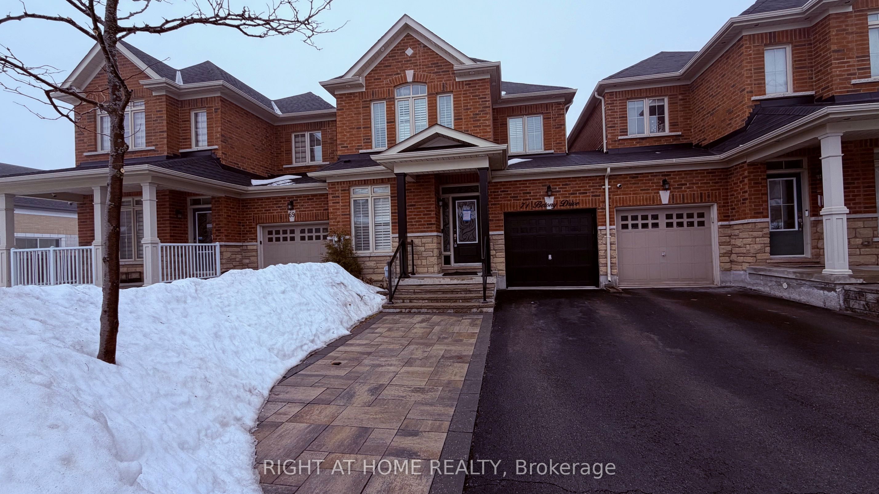 71 Betony Drive, Richmond Hill, ON L4E 0V6 photo 2