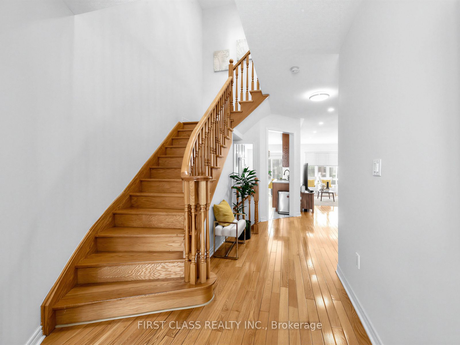 8 Townwood Drive 36, Richmond Hill, ON L4E 4Y3 photo 4