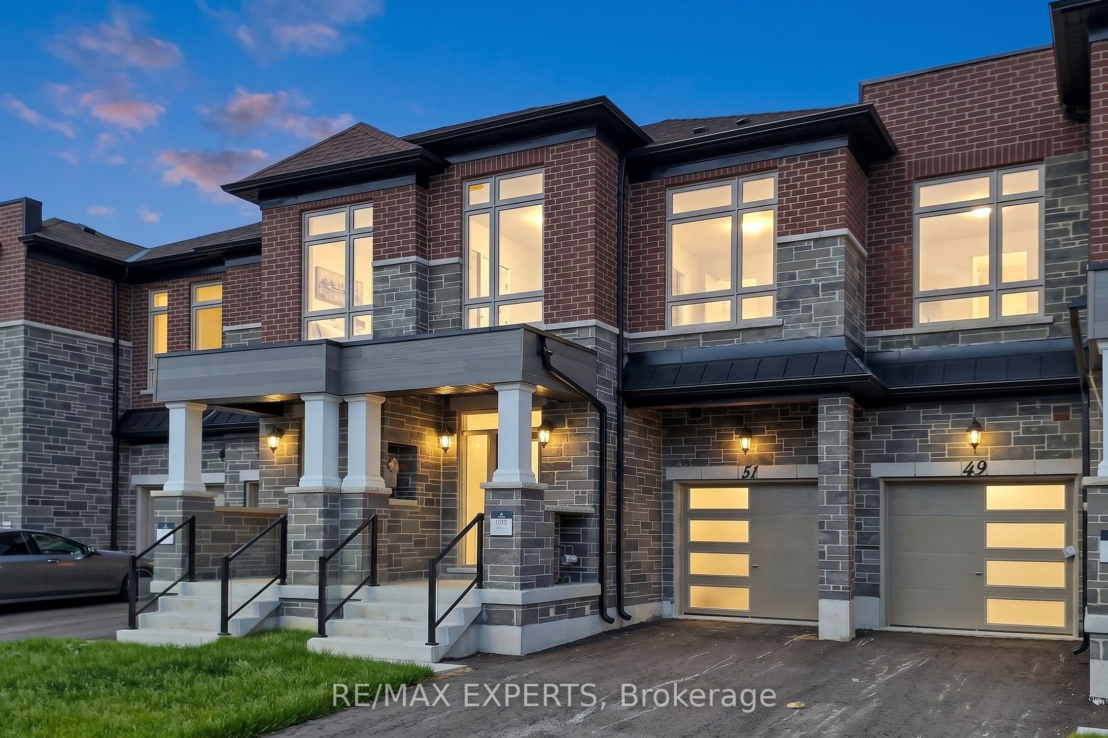 51 Schmeltzer Crescent, Richmond Hill, ON L4E 1K9 photo 2