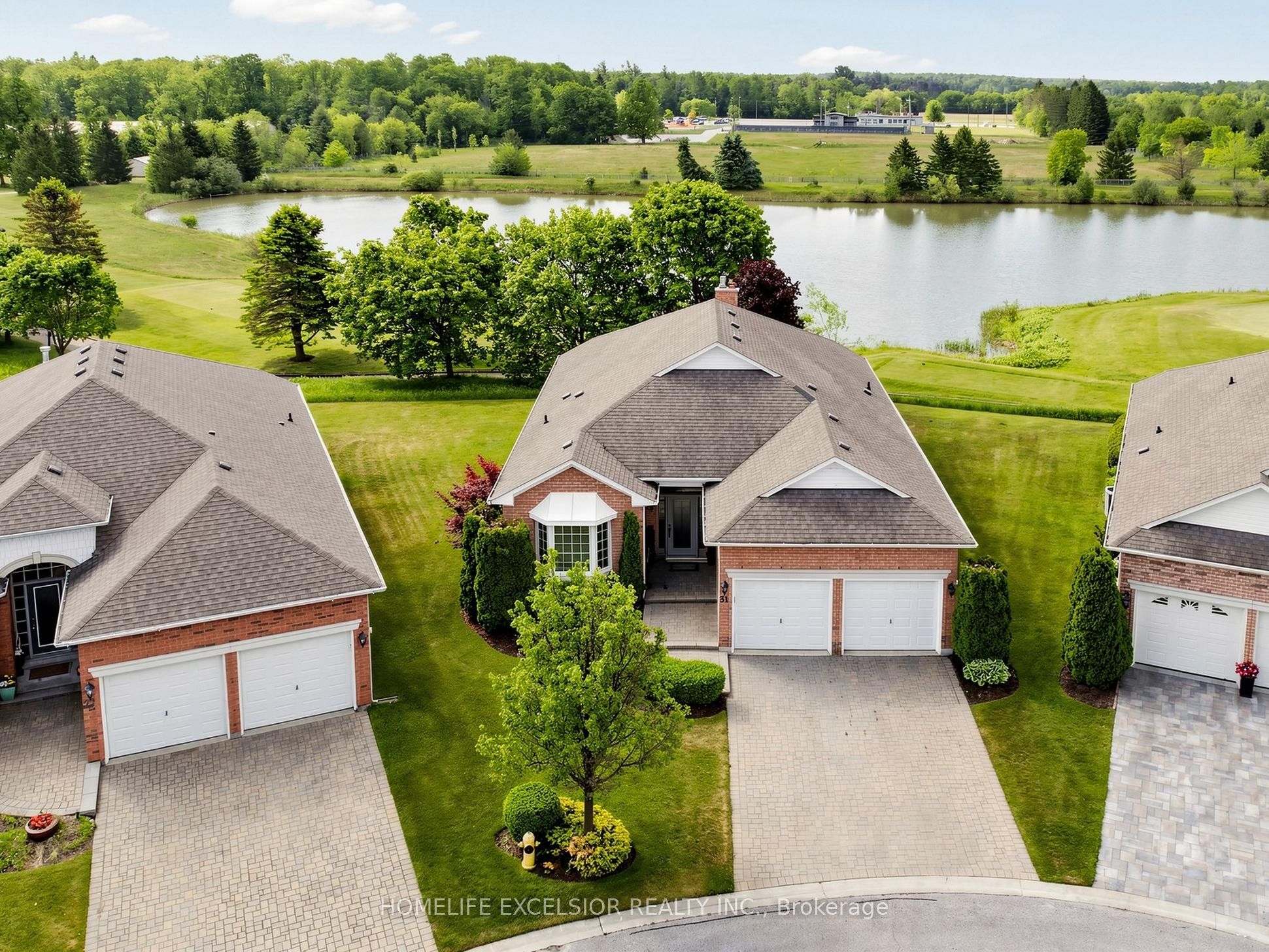 31 Sneads Green 77, Whitchurch-Stouffville, ON L4A 1M3 photo 3