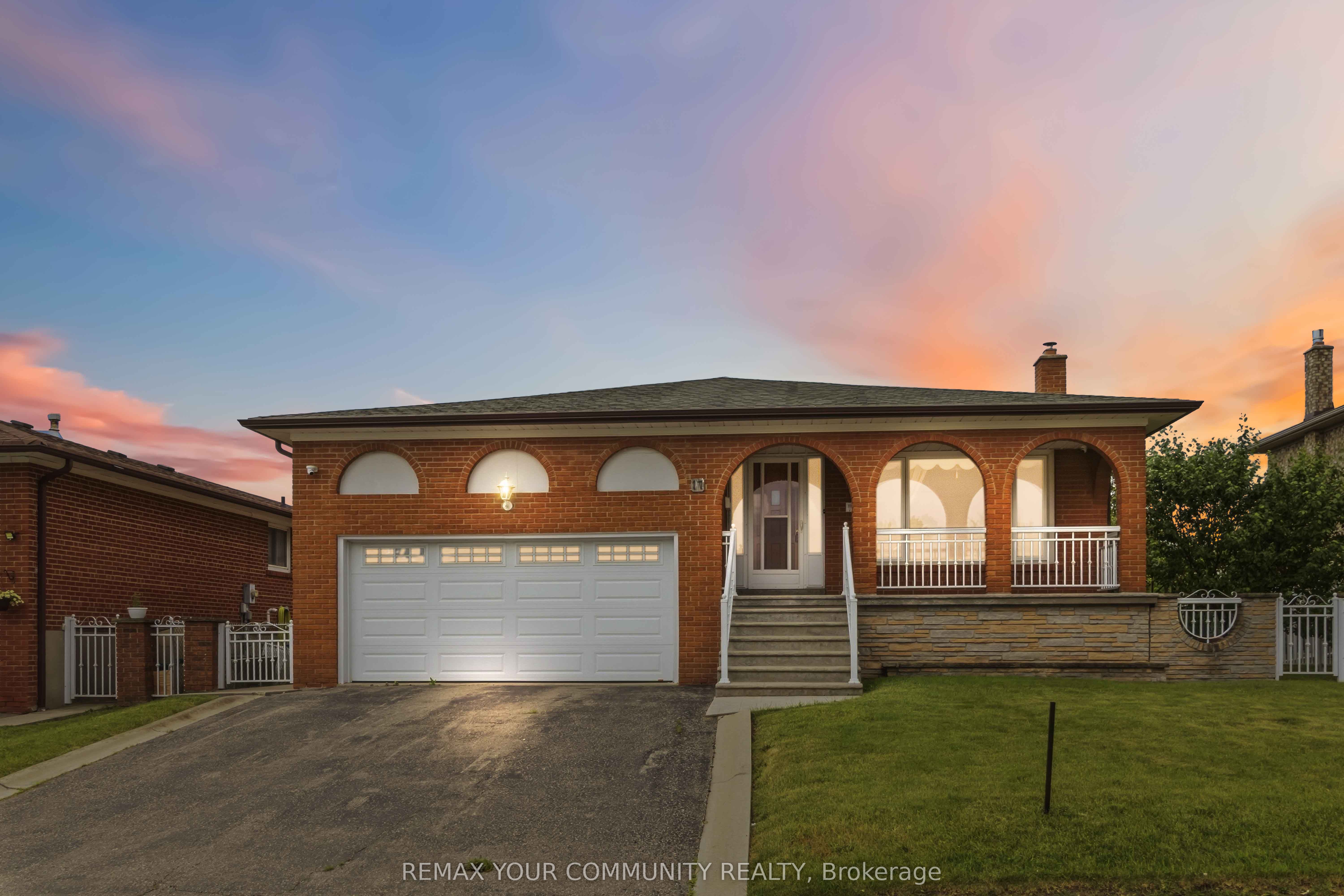 17 Harris Crescent, Vaughan, ON L4L 1R7 photo 2