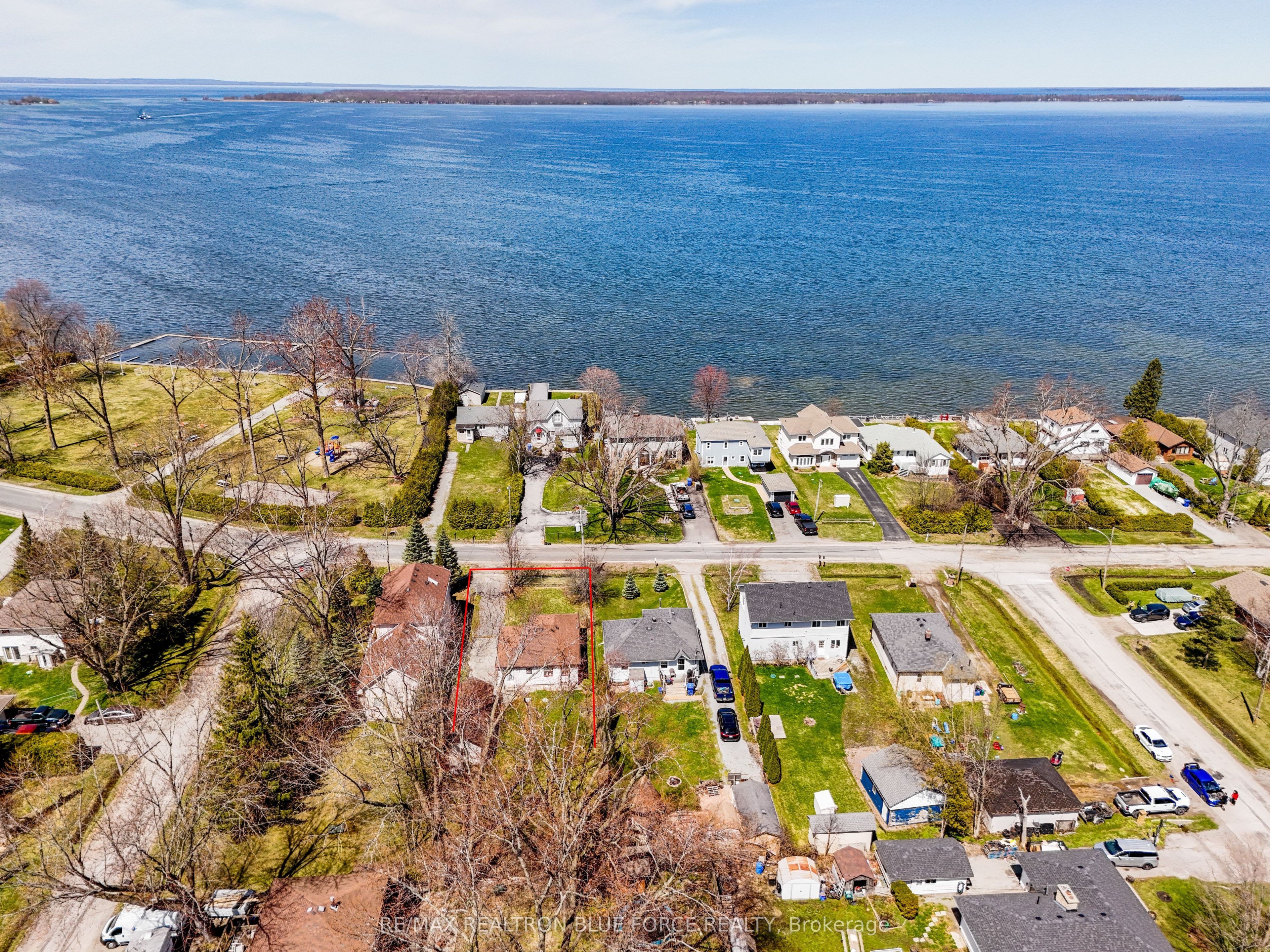 57 Lakeshore Road, Georgina, ON L0E 1N0