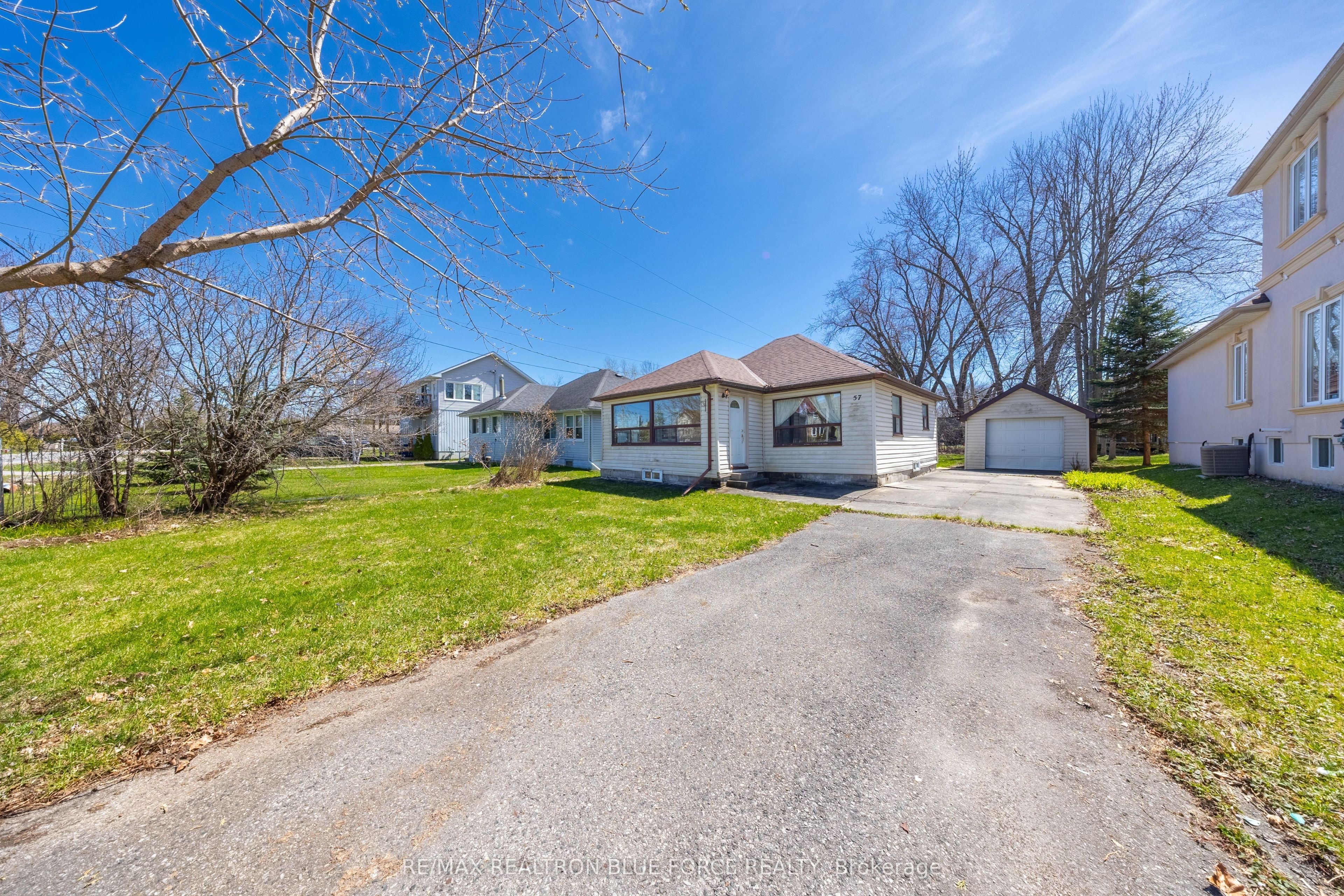 57 Lakeshore Road, Georgina, ON L0E 1N0 photo 2