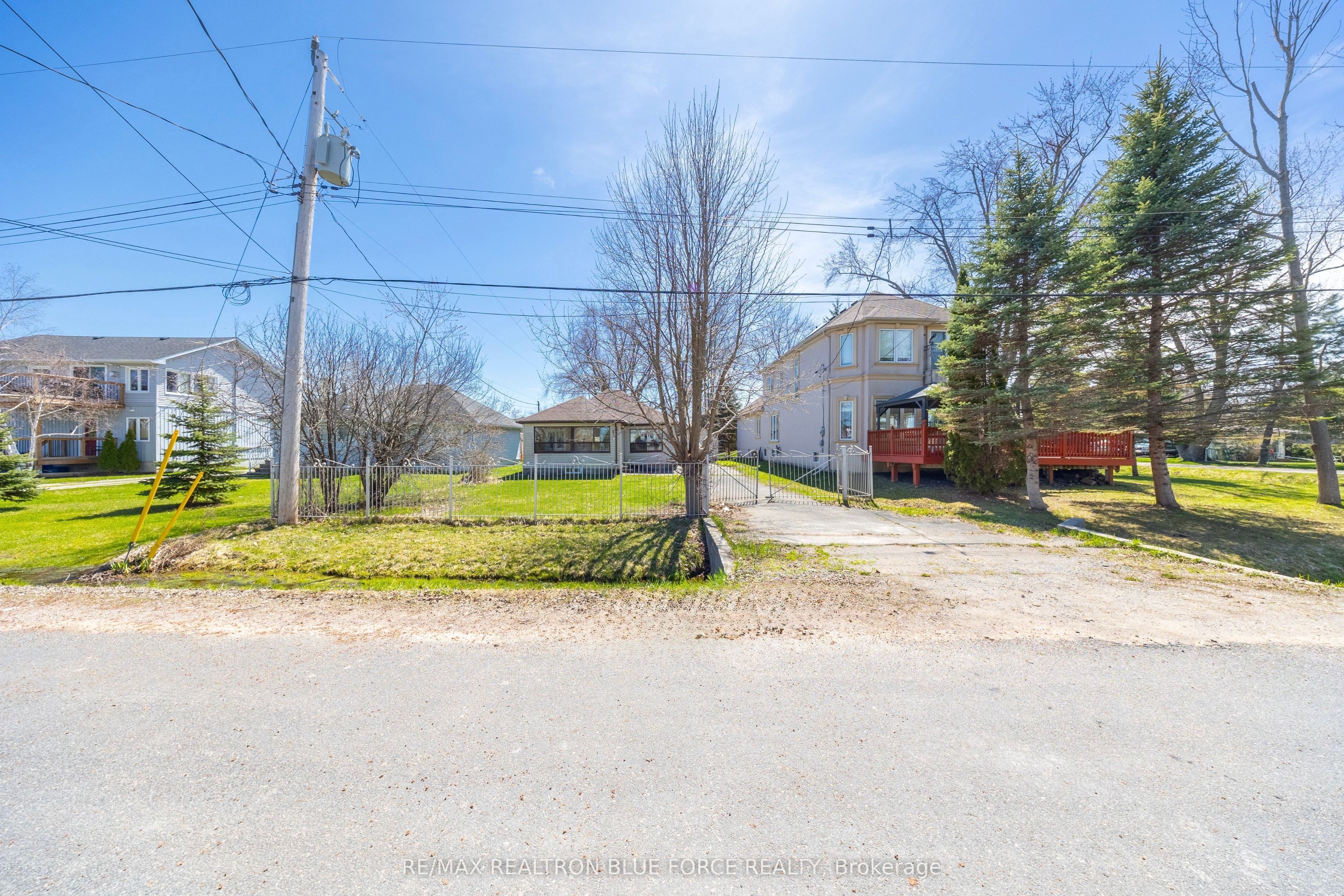 57 Lakeshore Road, Georgina, ON L0E 1N0 photo 4