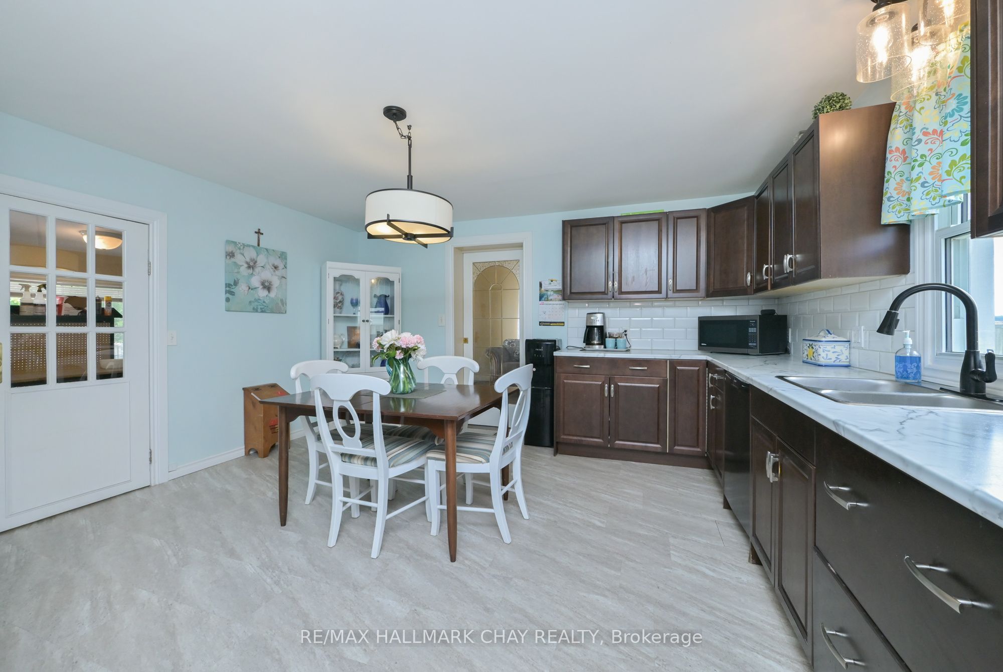 141 Murphy Road, Essa, ON L0M 1B1 photo 5