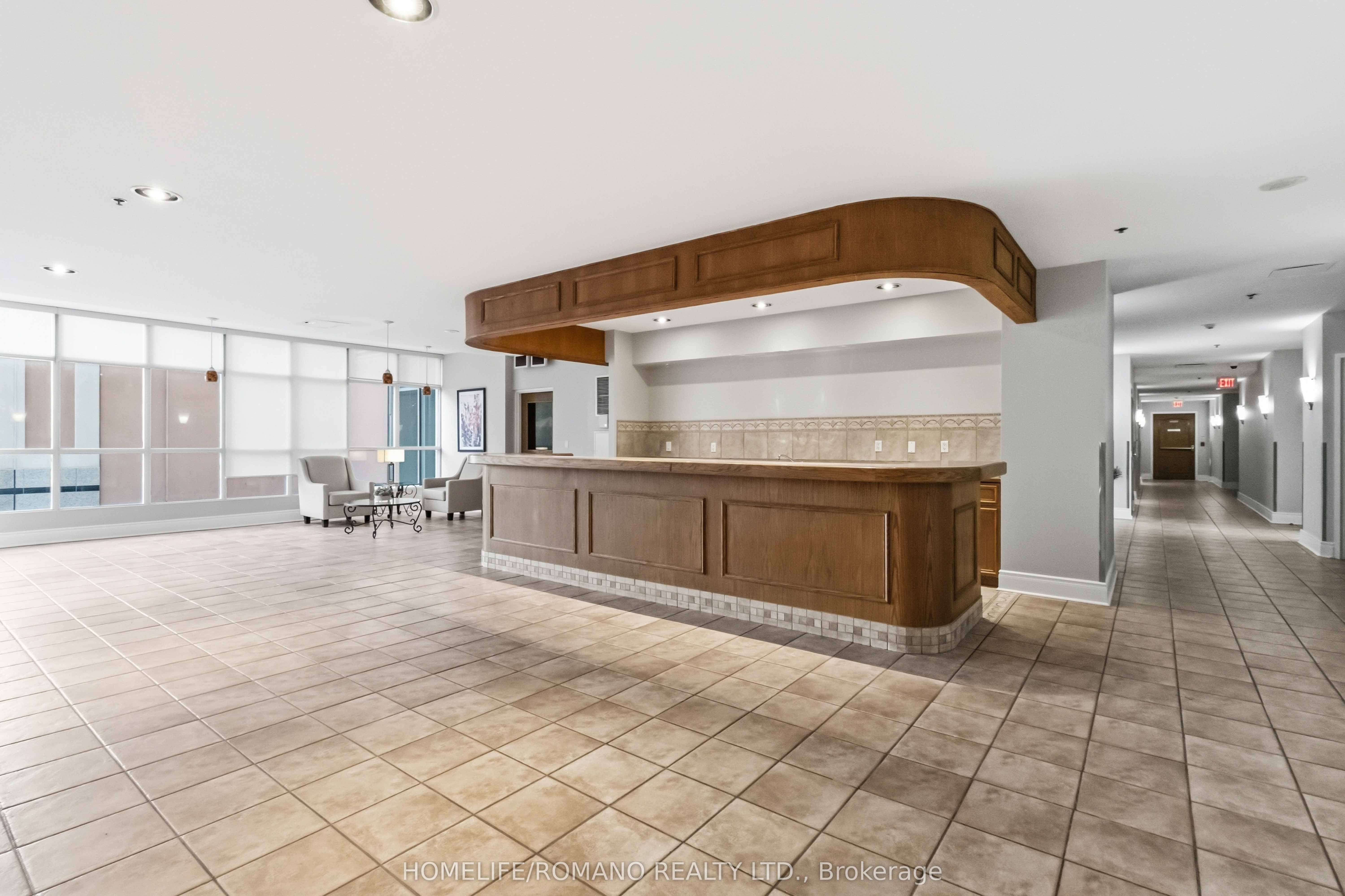 7373 Martingrove Road 614, Vaughan, ON L4L 9K1 photo 2