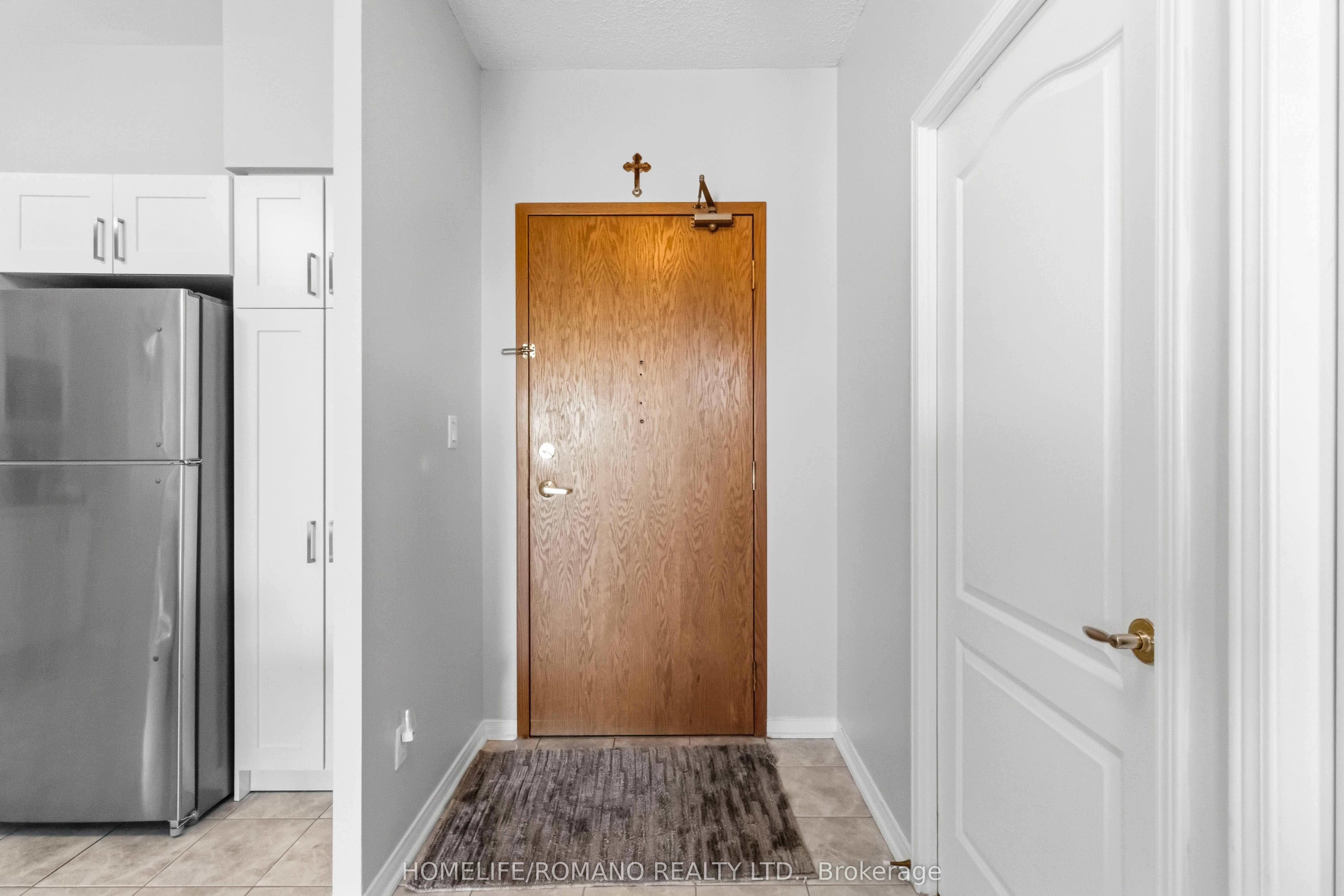 7373 Martingrove Road 614, Vaughan, ON L4L 9K1 photo 5