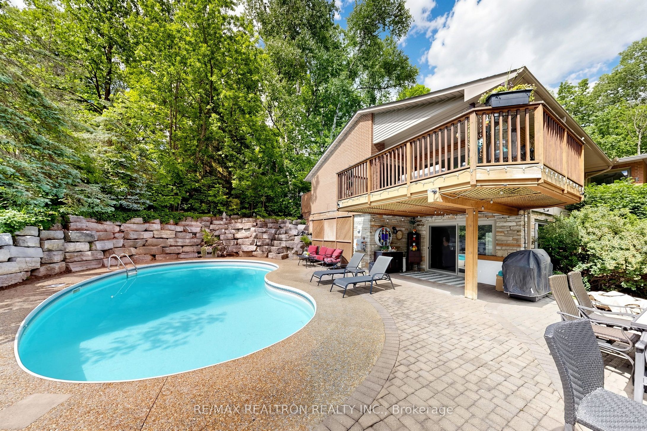 250 Kingscross Drive, King, ON L7B 1E7 photo 5
