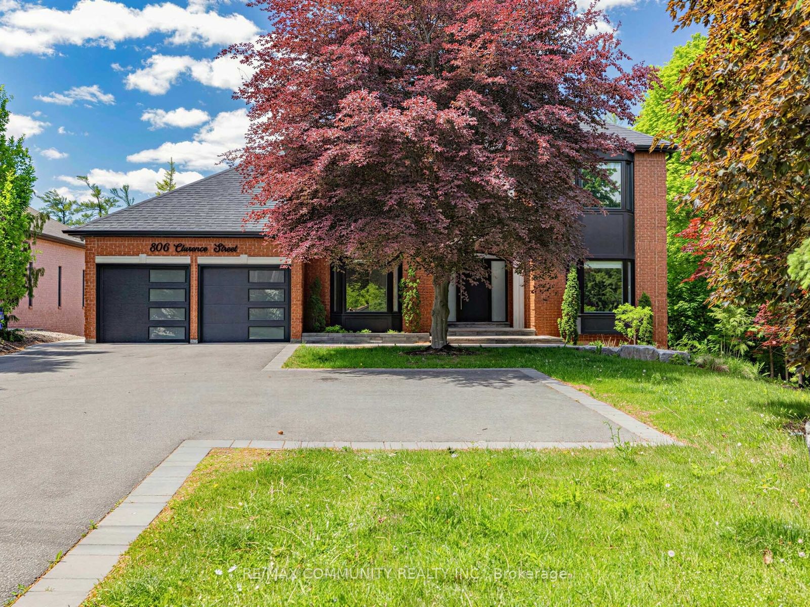 806 Clarence Street E, Vaughan, ON L4L 8V2 photo 3