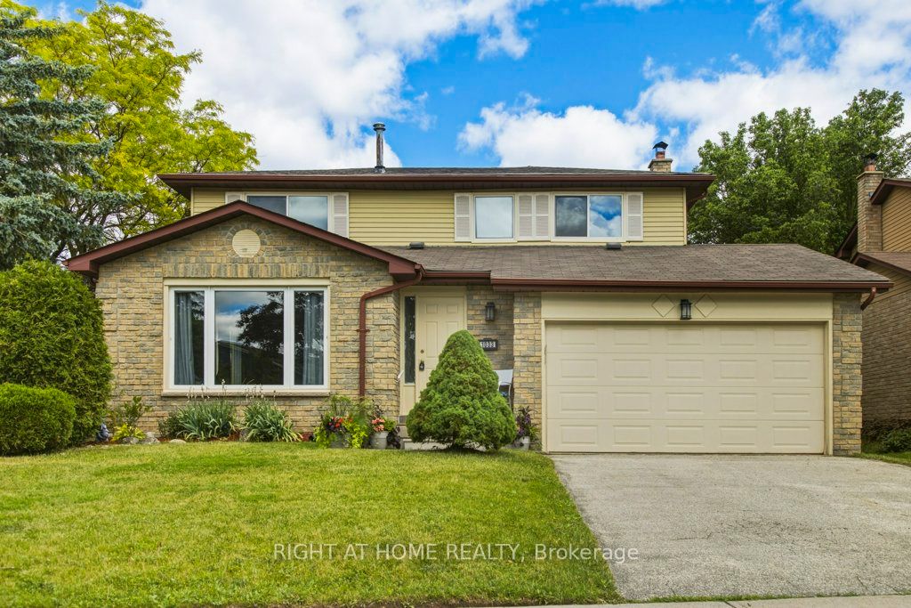 1033 Birchwood Drive, Newmarket, ON L3Y 6J2 photo 4