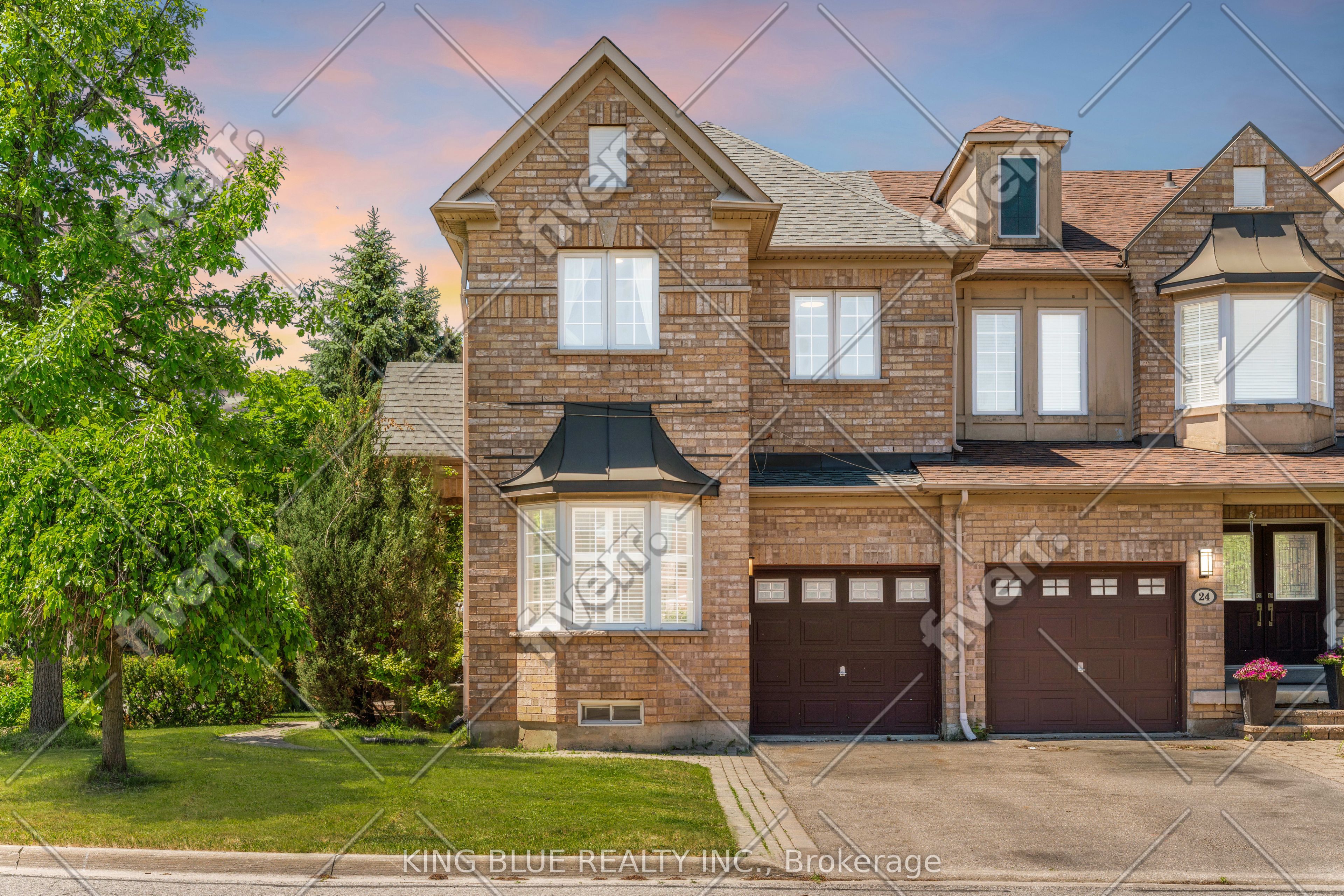 26 Lander Crescent, Vaughan, ON L4J 8V2 photo 3