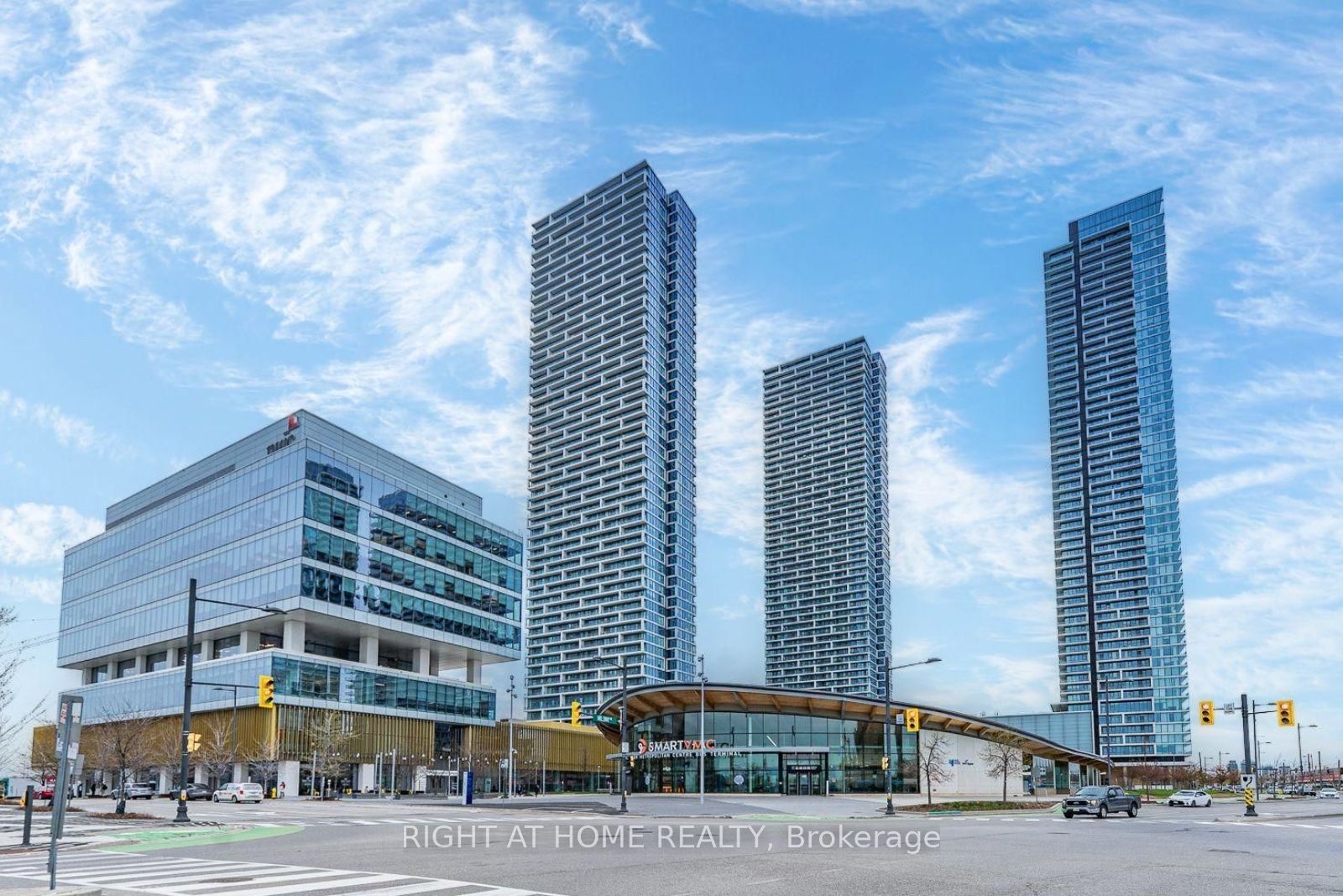 950 Portage Parkway 5608, Vaughan, ON L4K 0J7