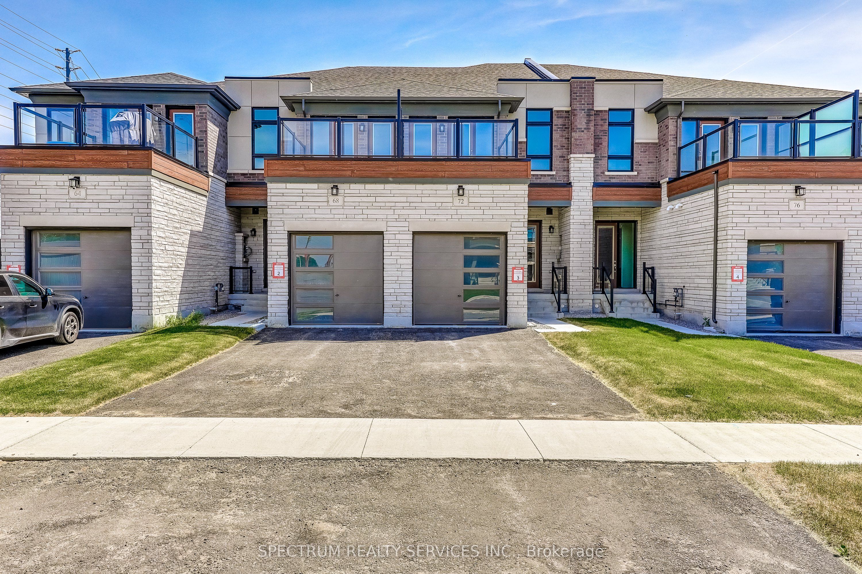 72 Adario Crescent, Vaughan, ON L3L 0G3