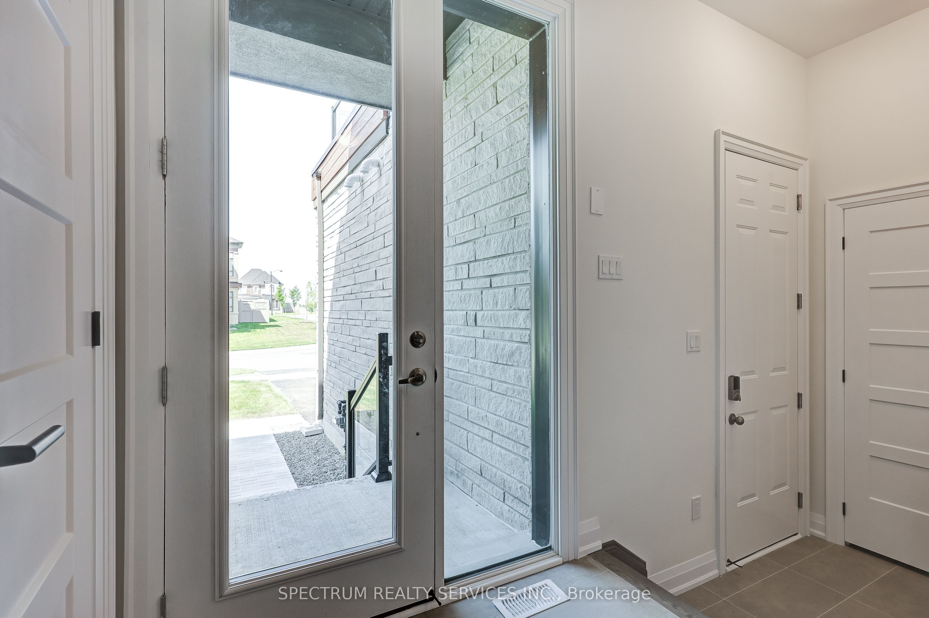 72 Adario Crescent, Vaughan, ON L3L 0G3 photo 5