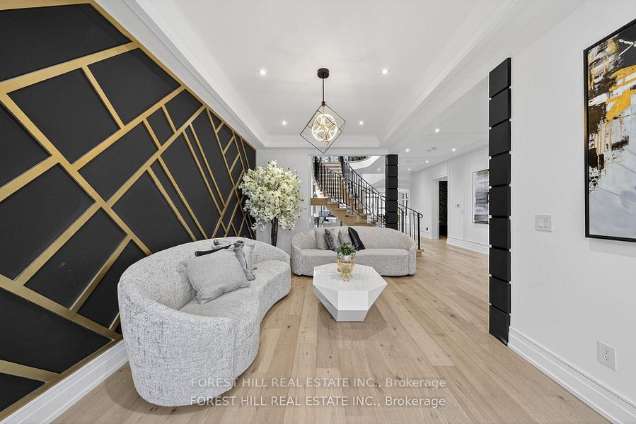 2019 Lilac Drive, Innisfil, ON L9S 1Y9 photo 4