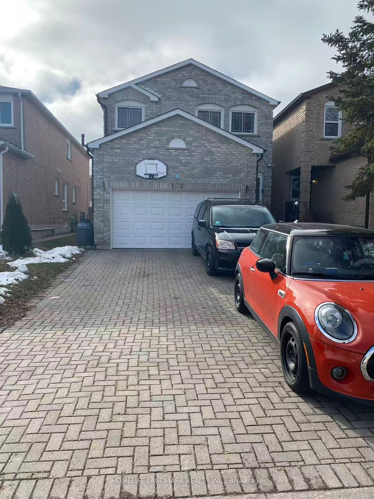 102 Chloe Crescent, Markham, ON L3S 2J2