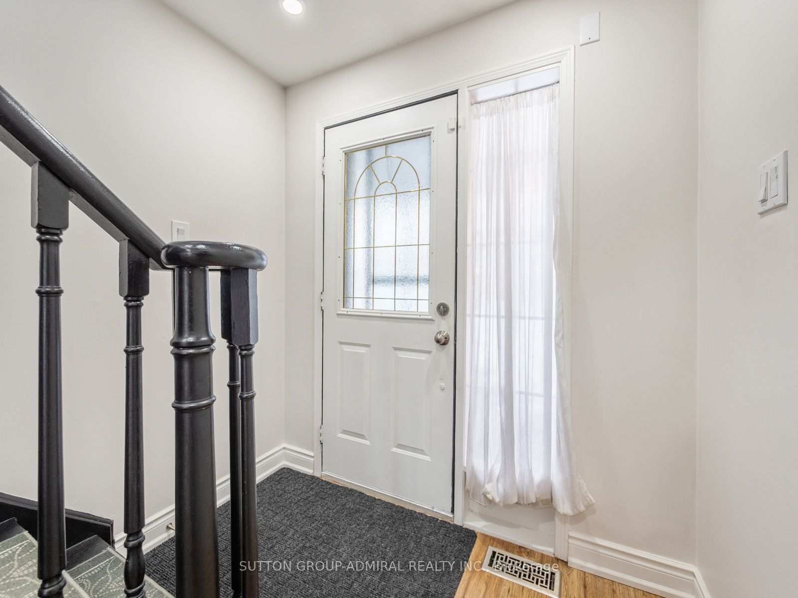 81 Parktree Drive, Vaughan, ON L6A 2N6 photo 3