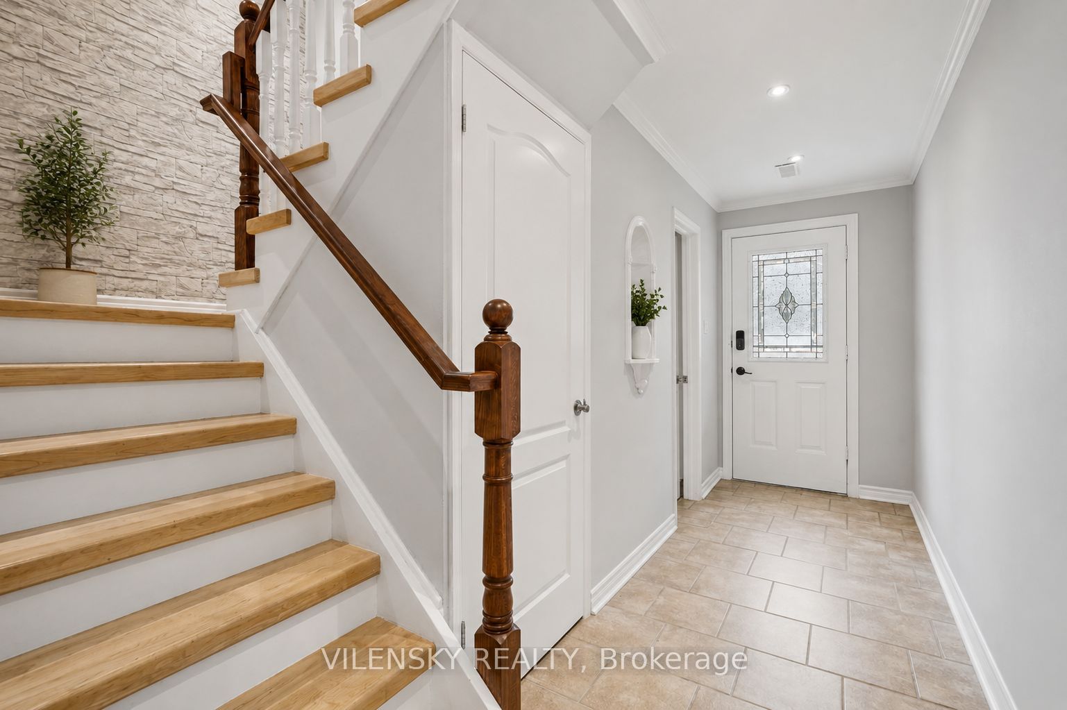 14 Poplar Crescent 19, Aurora, ON L4G 3L3 photo 3