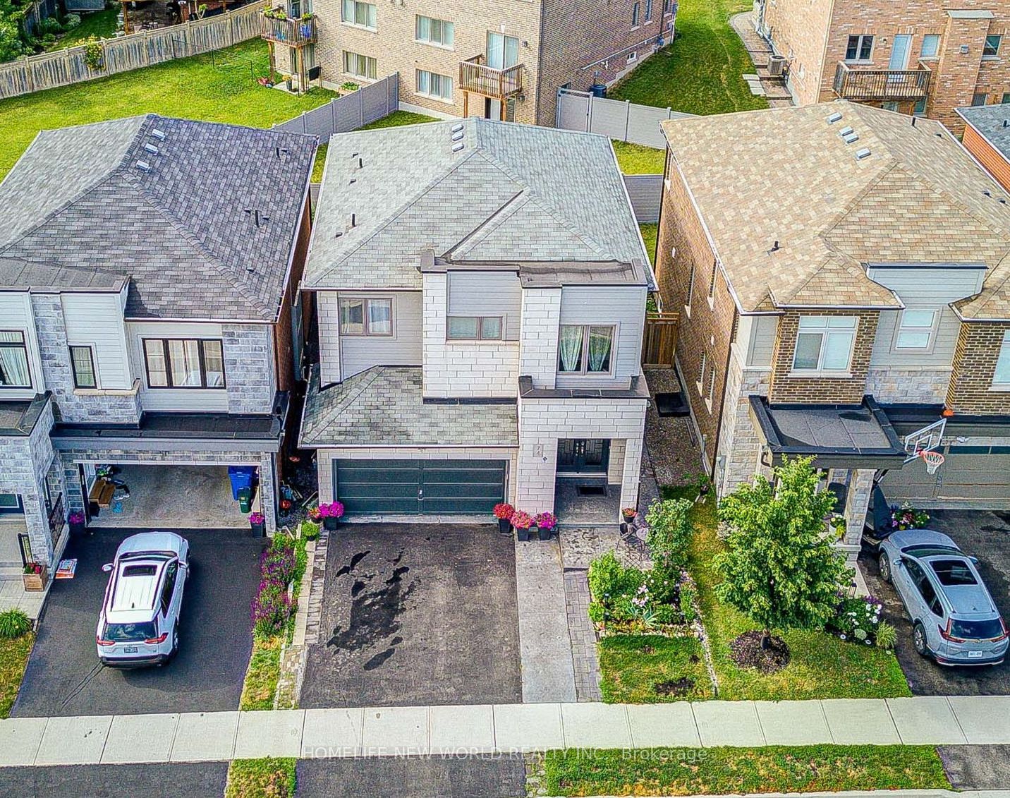 74 Tango Crescent, Newmarket, ON L3X 0K4 photo 3