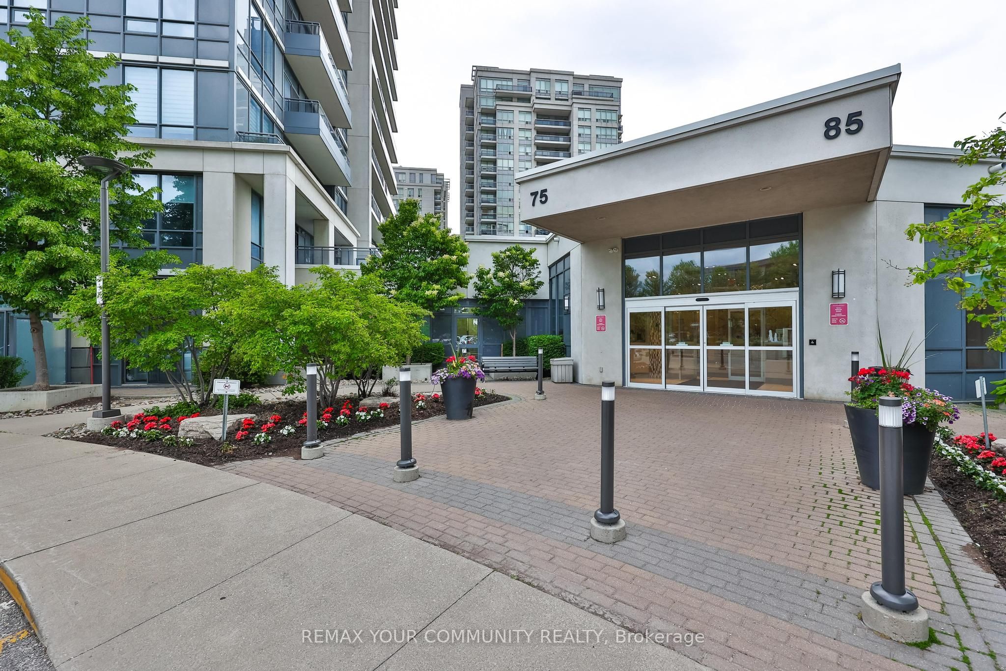 75 North Park Road 1601, Vaughan, ON L4J 0H8 photo 4