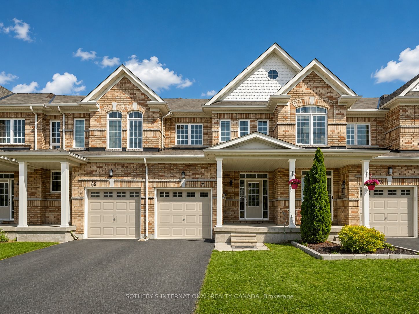 71 Daniele Crescent, Bradford West Gwillimbury, ON L3Z 0V7