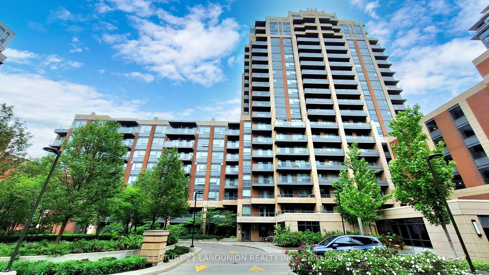 18 Uptown Drive 808, Markham, ON L3R 5M5 photo 2