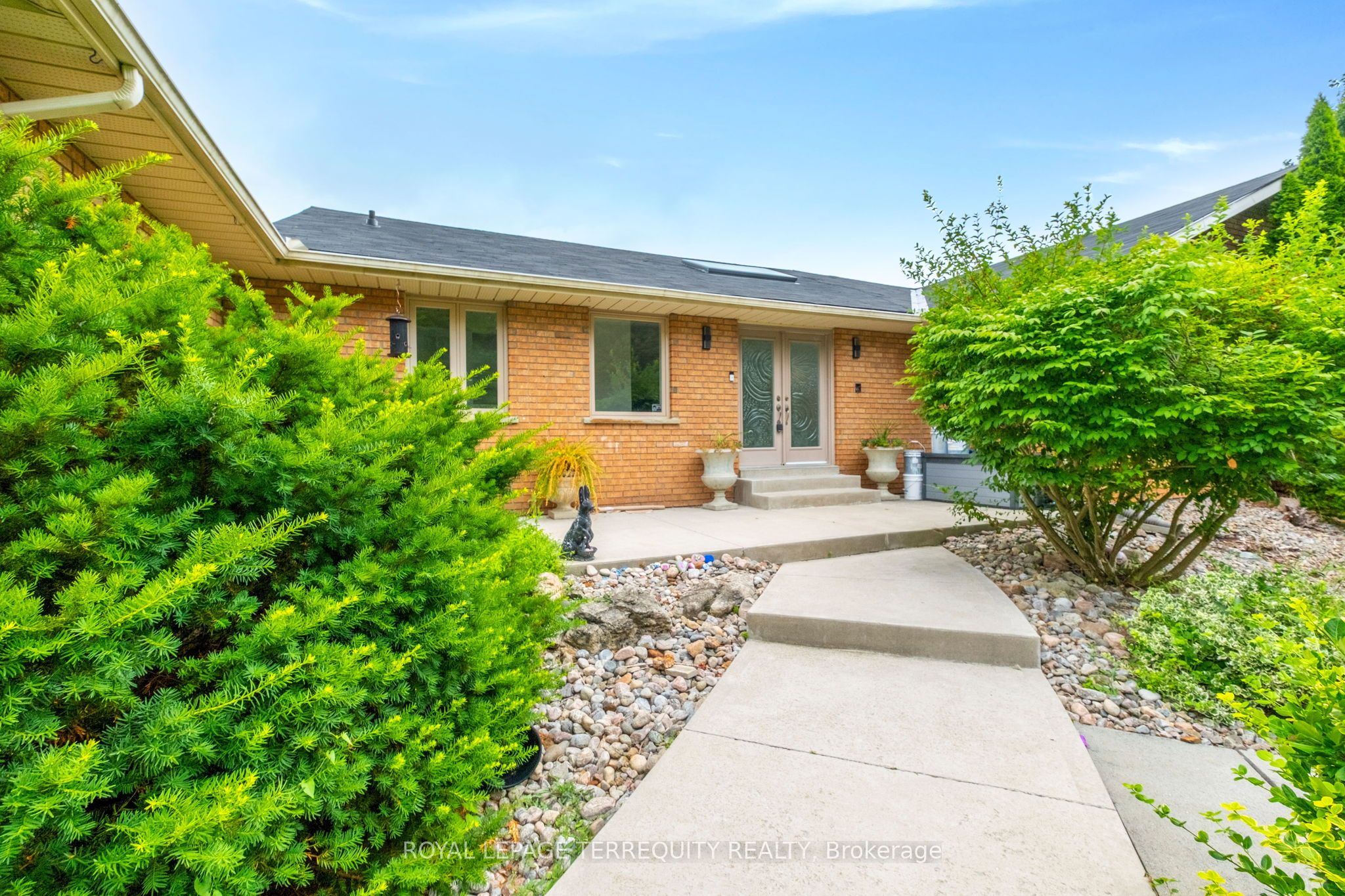 1041 15 Side Road, New Tecumseth, ON L0G 1T0 photo 3