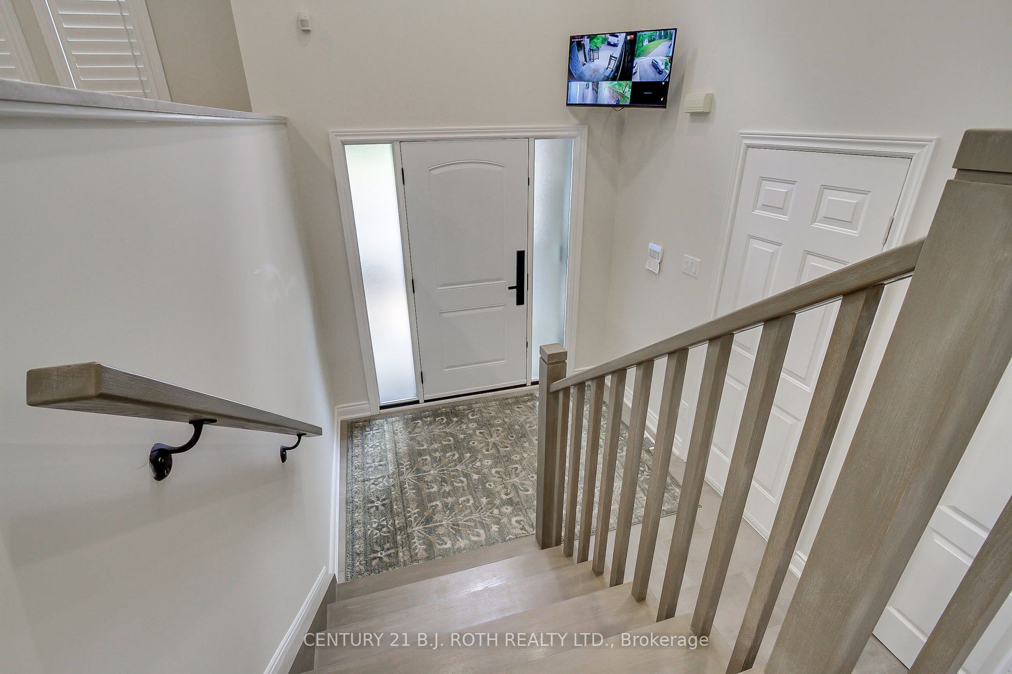 28 Poplar Drive, Richmond Hill, ON L4E 2Y4 photo 5