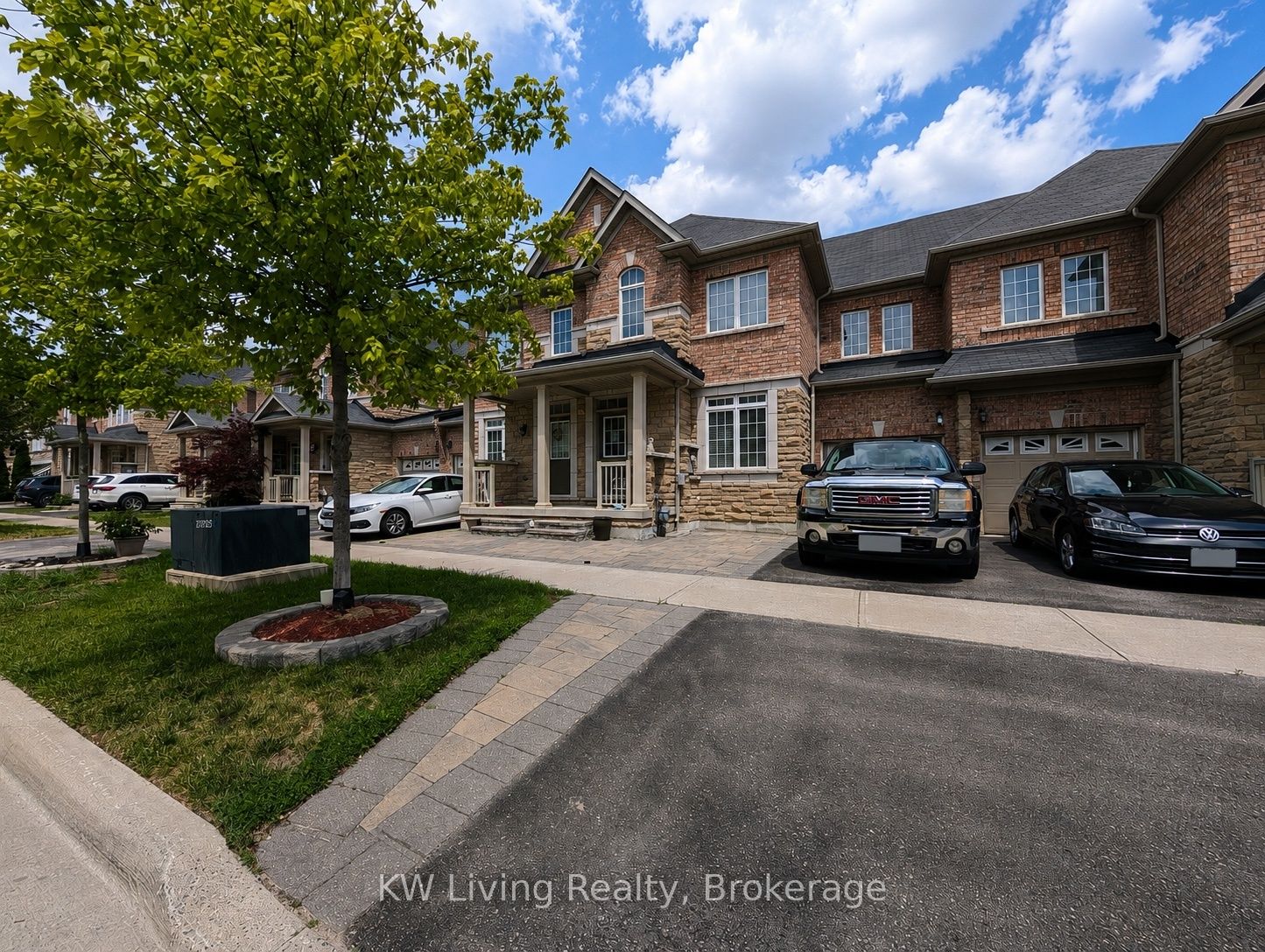 19 Begonia Street, Markham, ON L6E 0N3